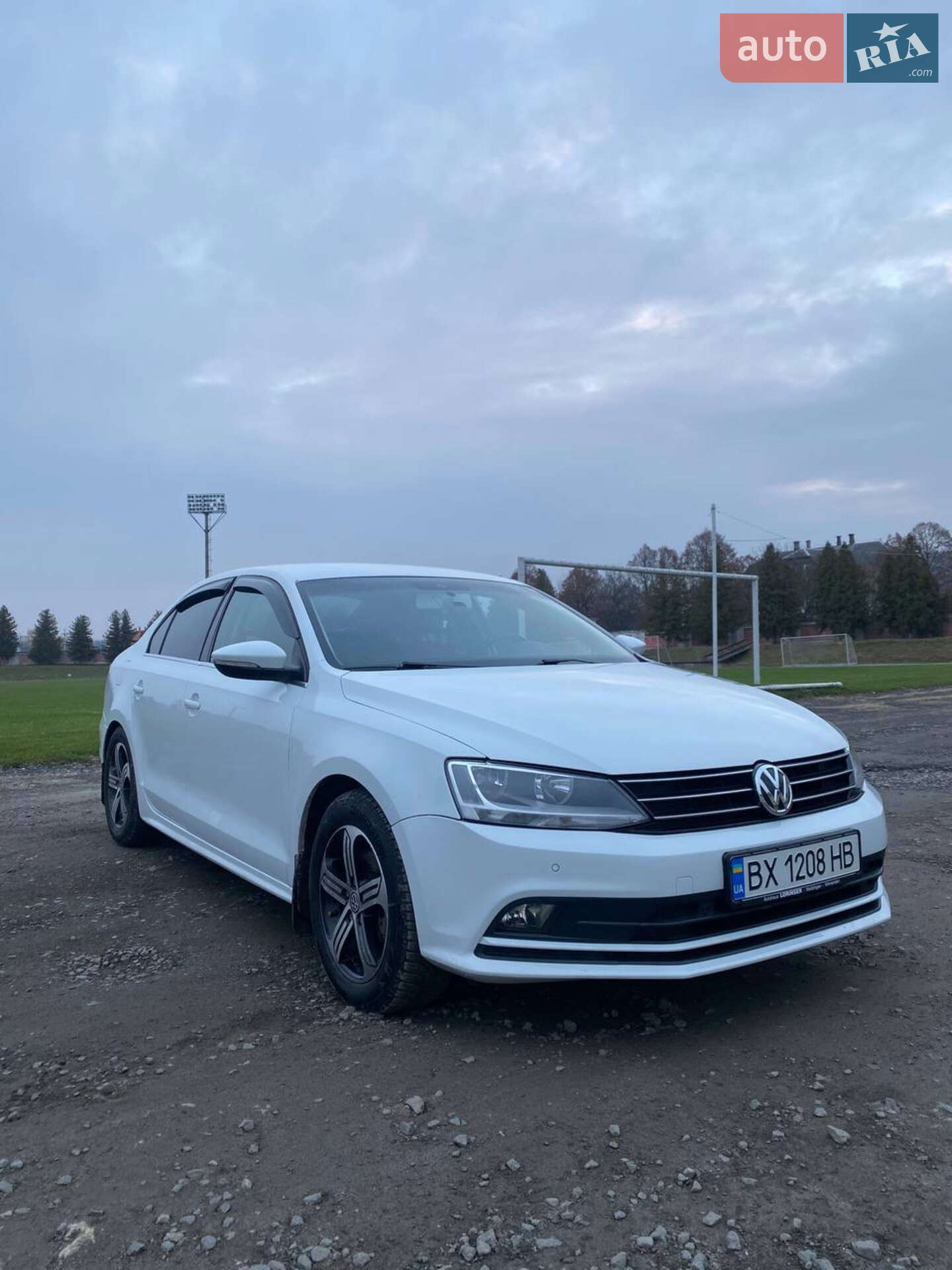 VOLKSWAGEN JETTA 2016