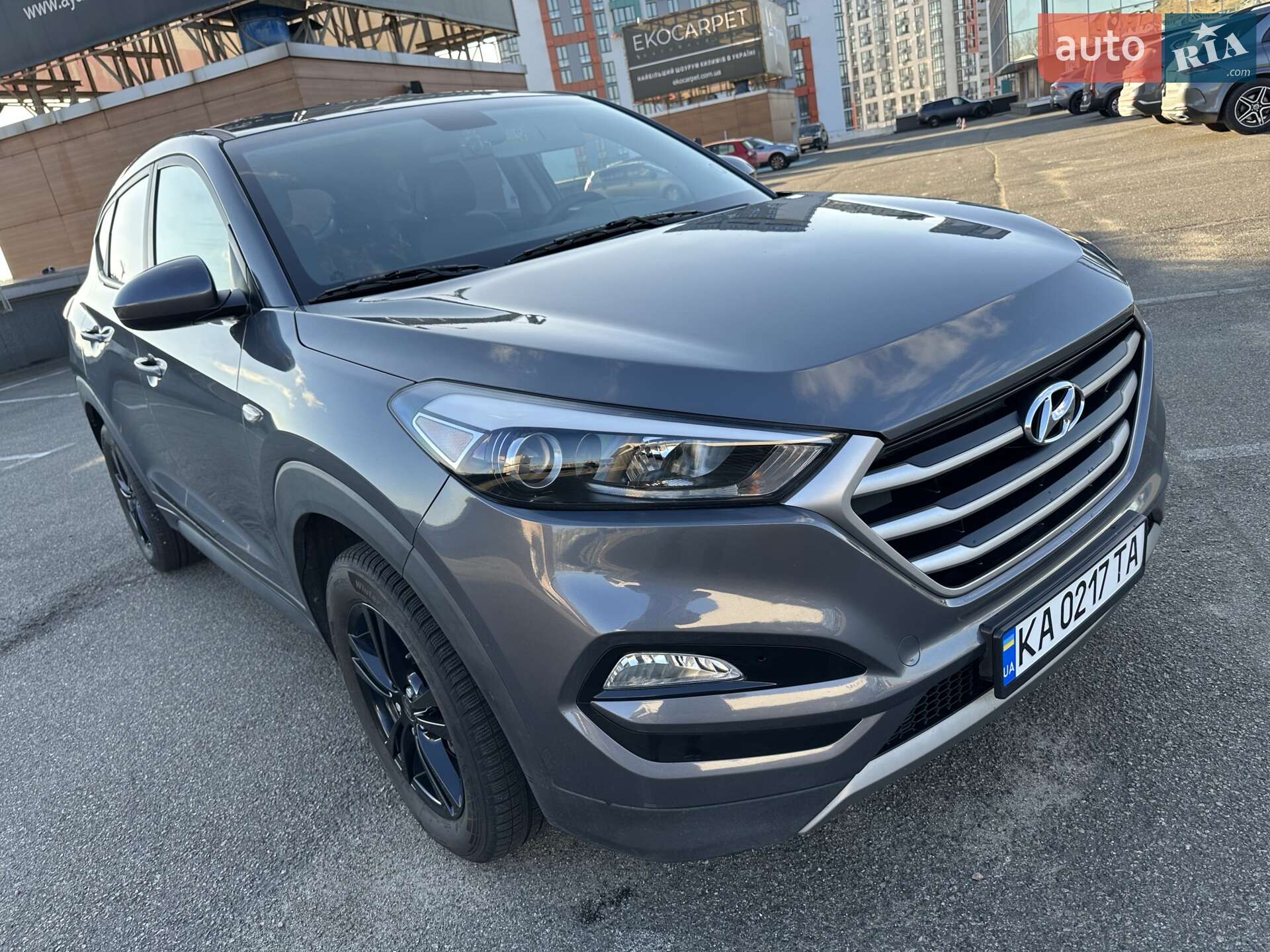 Головне фото звіту автомобіля HYUNDAI TUCSON 2016