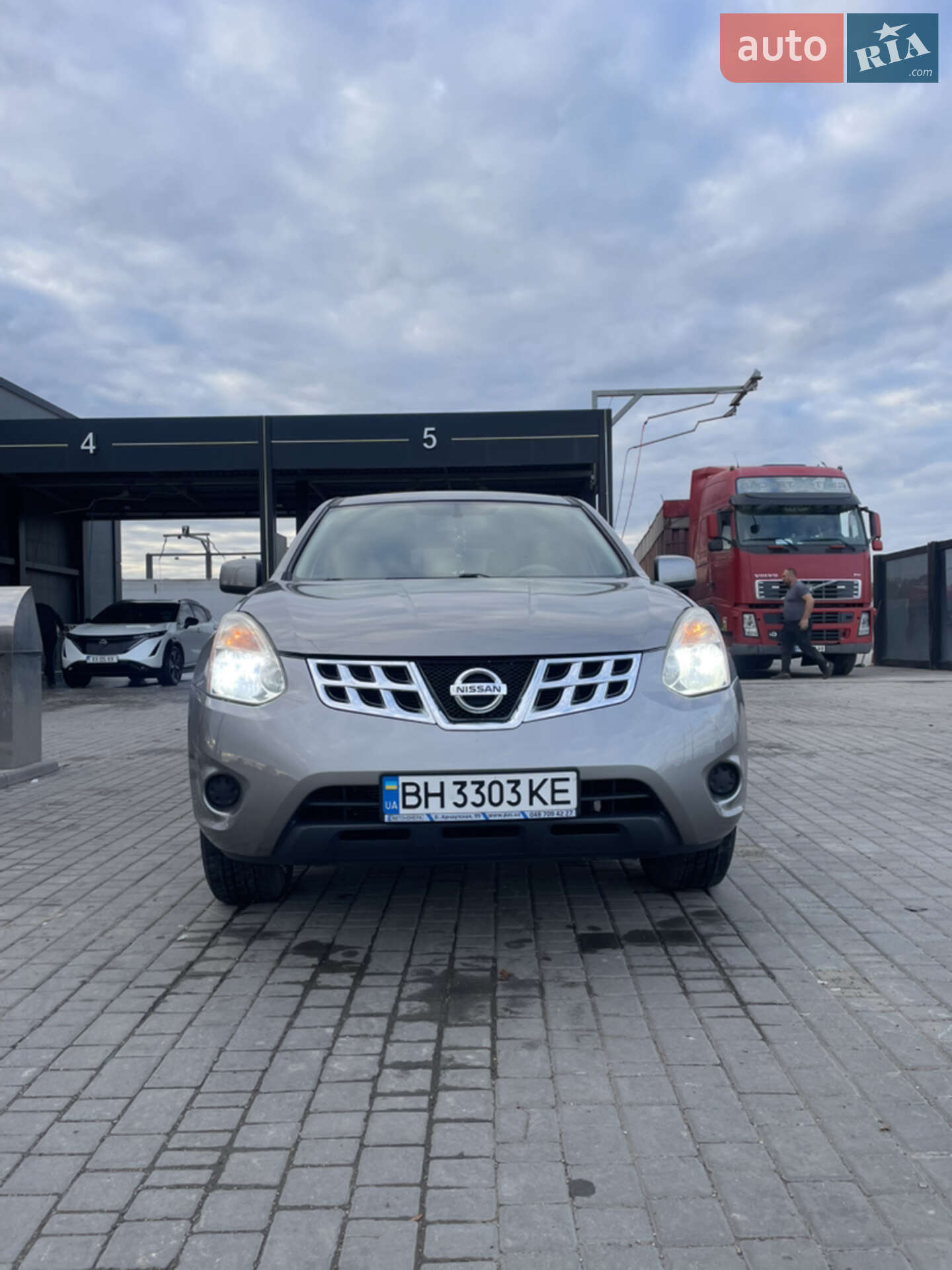 NISSAN ROGUE 2010