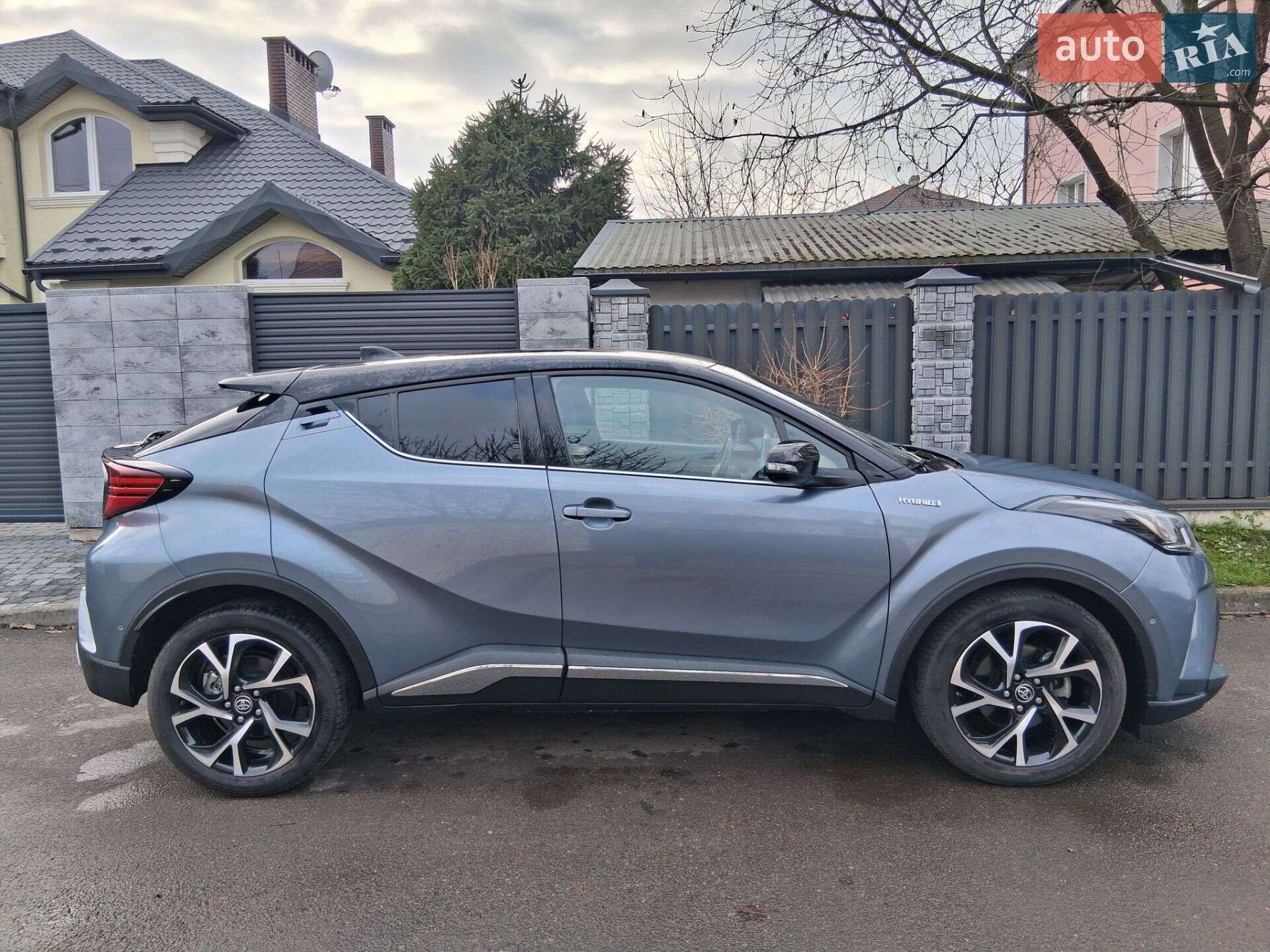 TOYOTA C-HR 2020