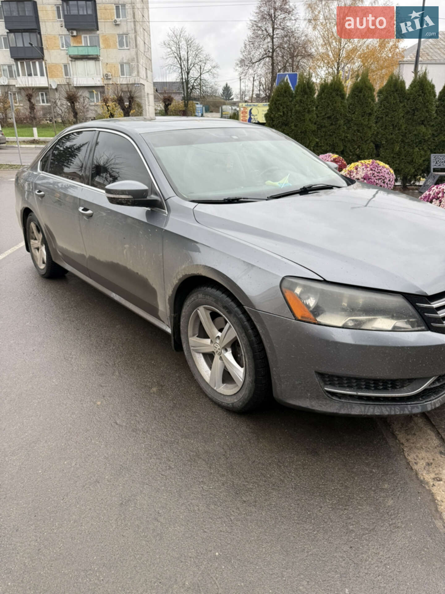 VOLKSWAGEN PASSAT 2012