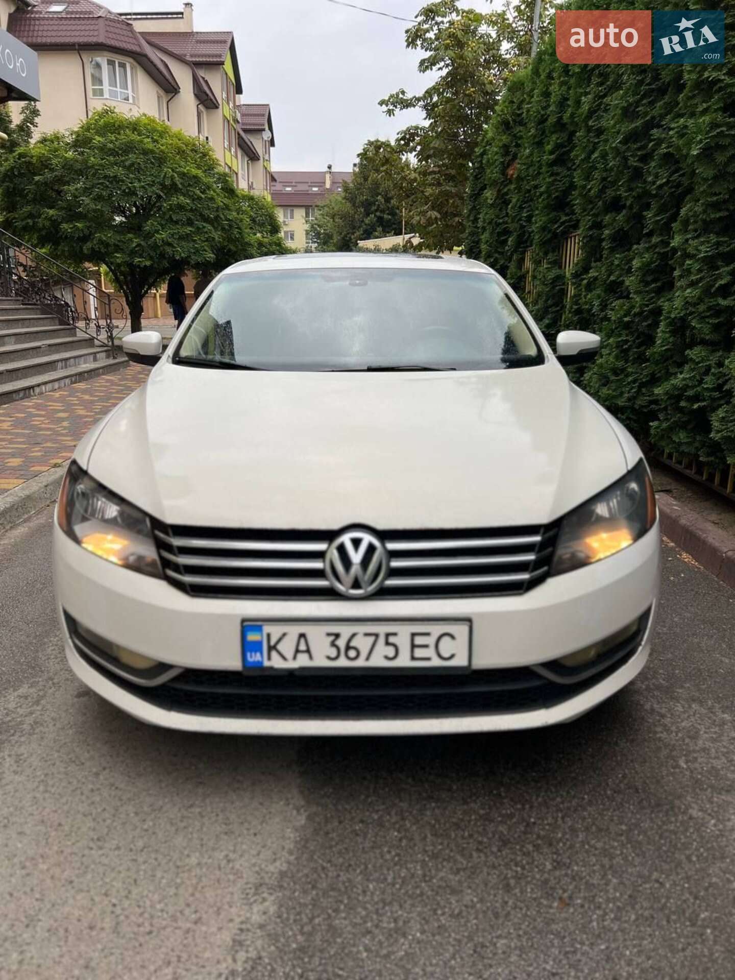 VOLKSWAGEN PASSAT 2012