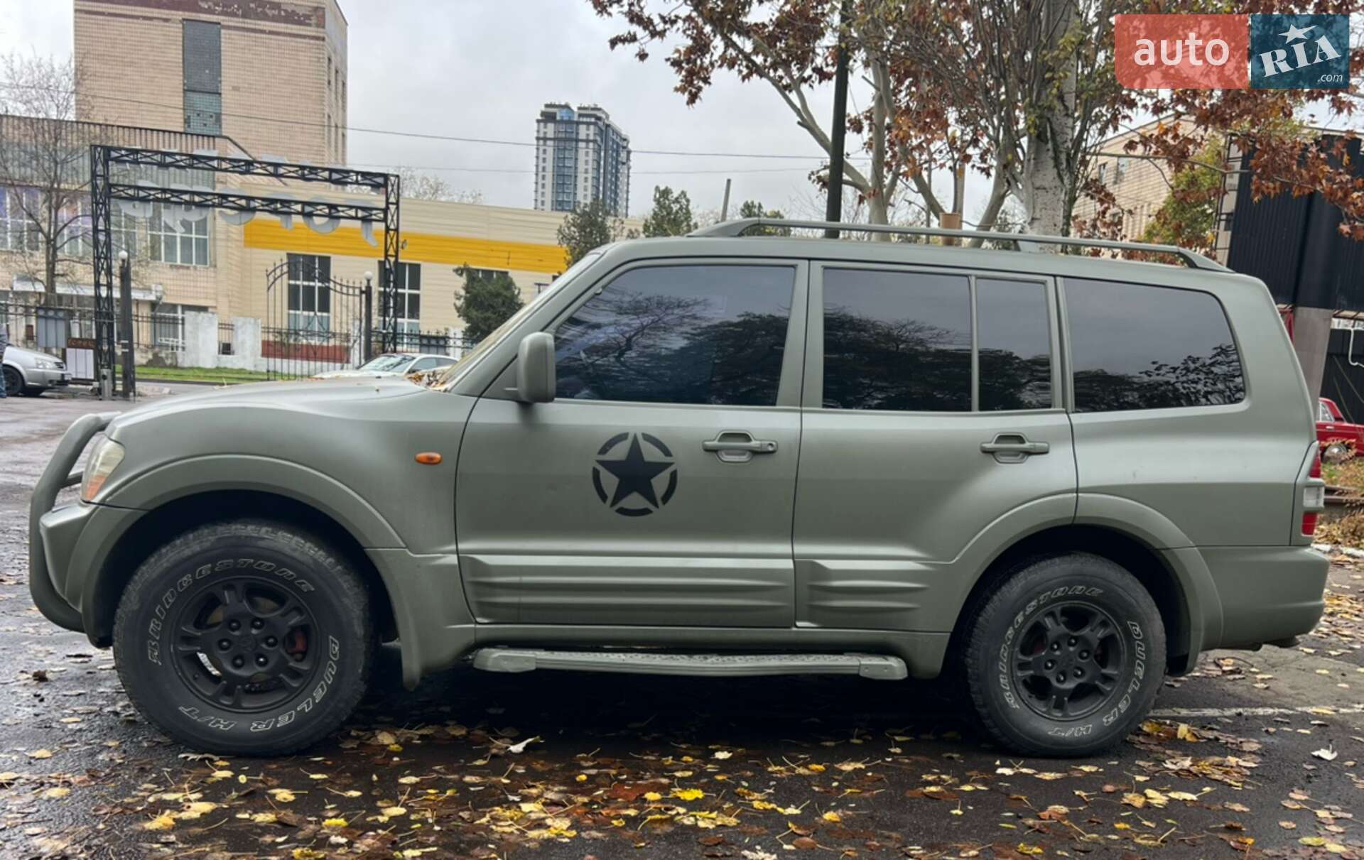 MITSUBISHI PAJERO 2001