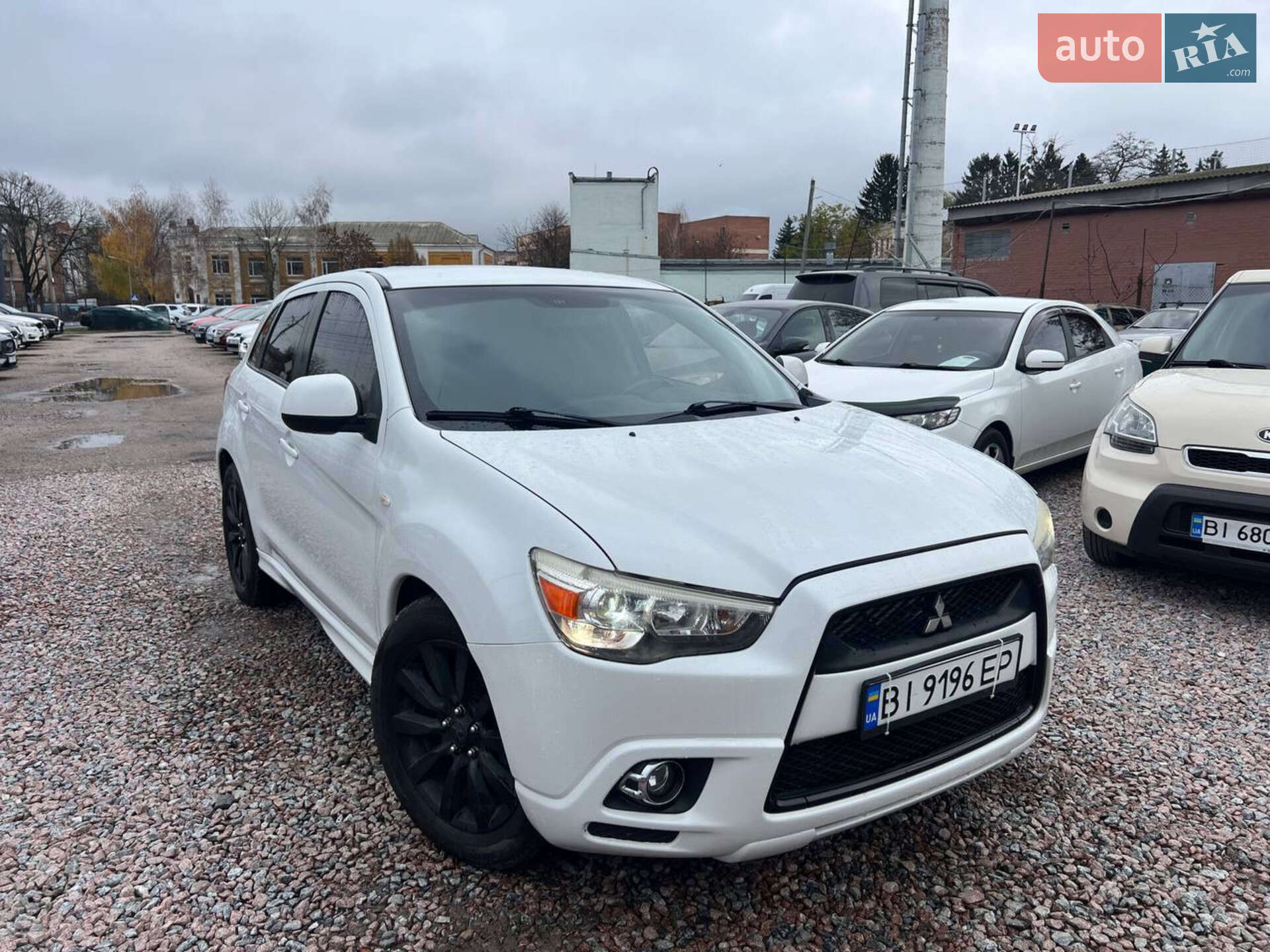 MITSUBISHI OUTLANDER SPORT 2011