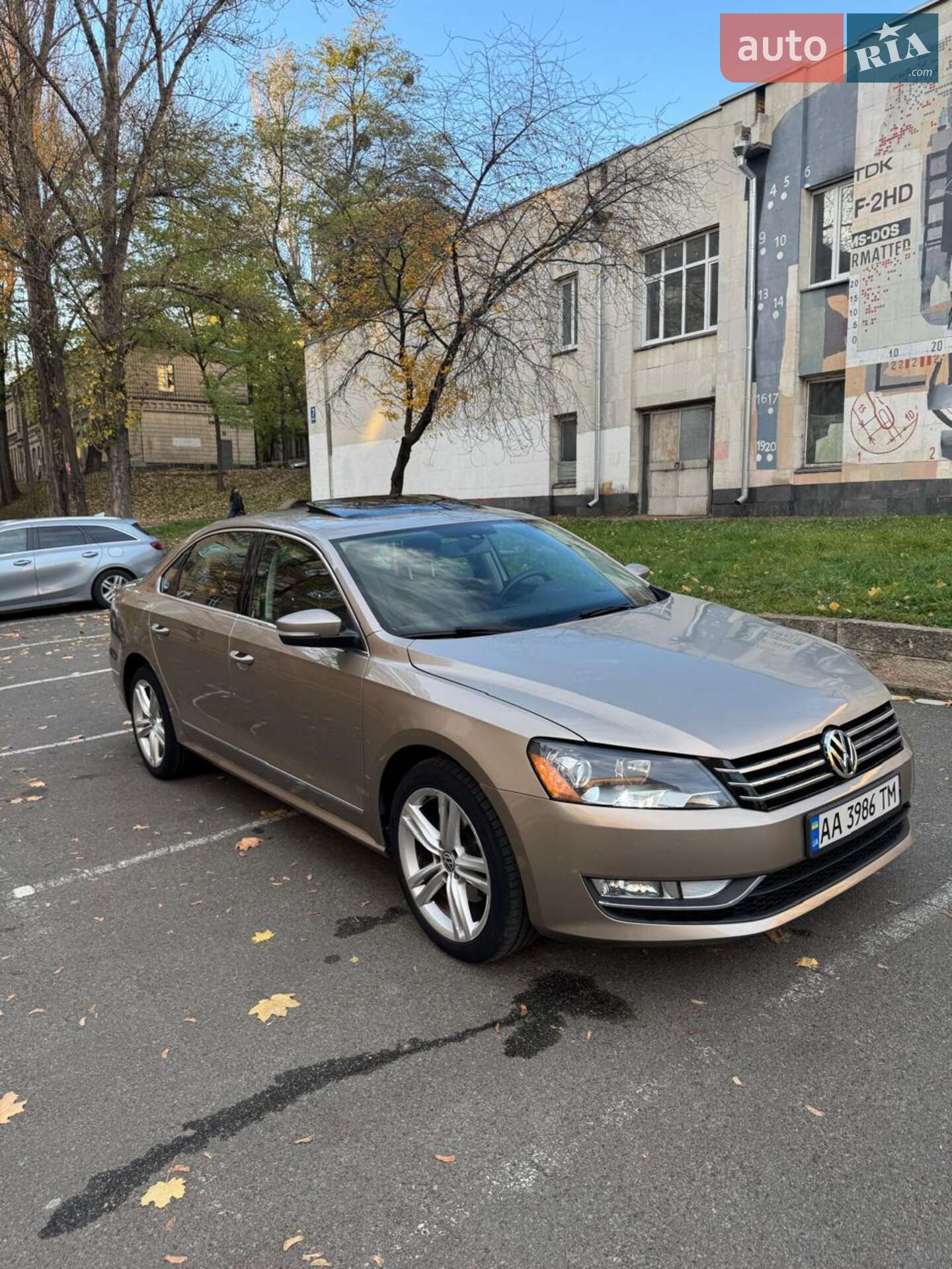 VOLKSWAGEN PASSAT 2014