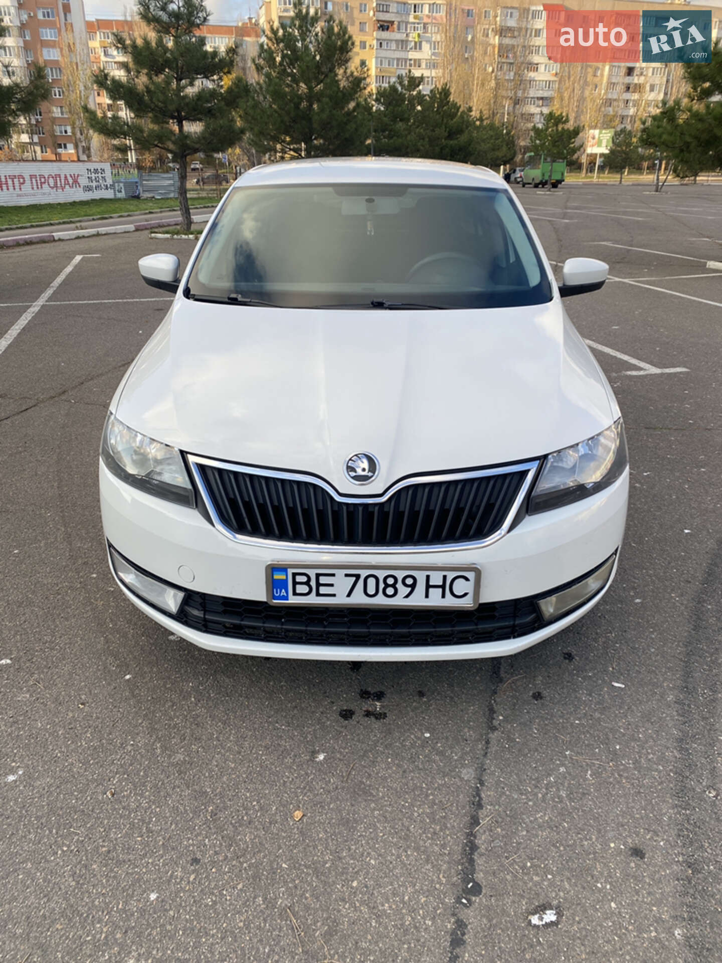 Головне фото звіту автомобіля SKODA RAPID 2013