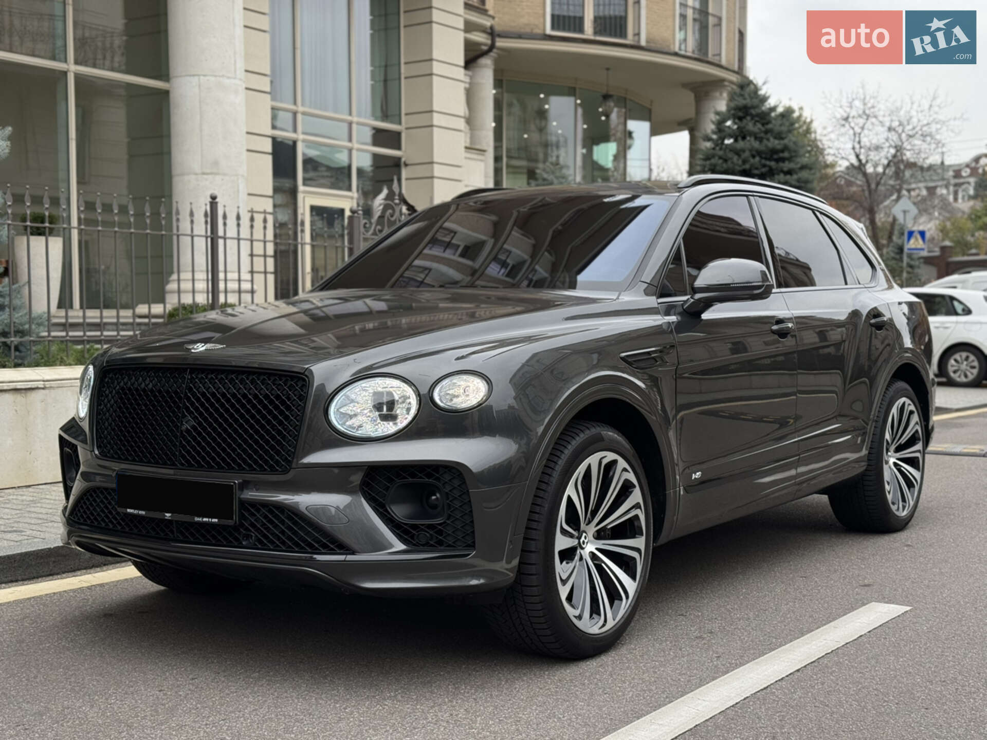 BENTLEY BENTAYGA 2020