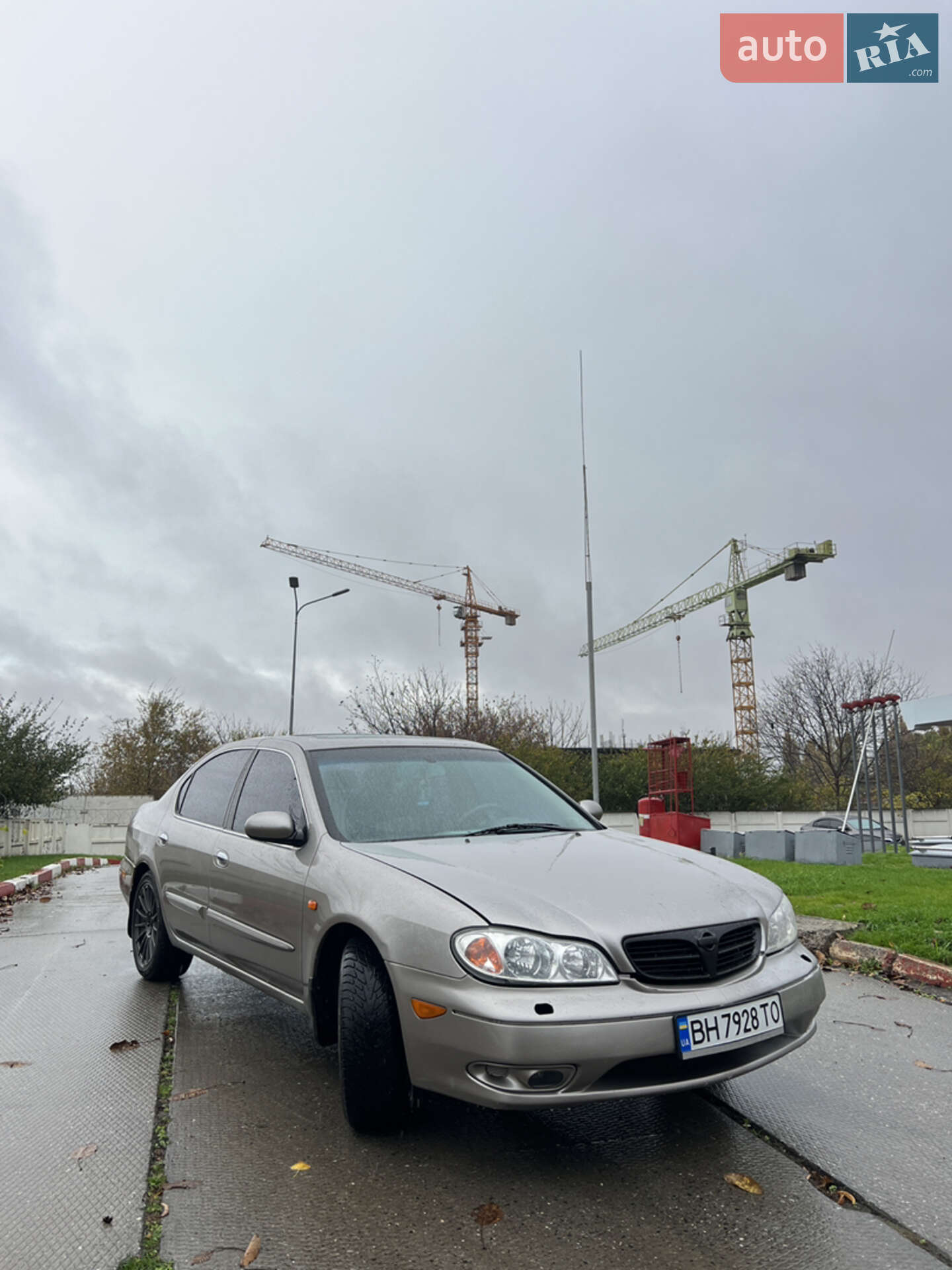 Головне фото звіту автомобіля NISSAN MAXIMA 2001