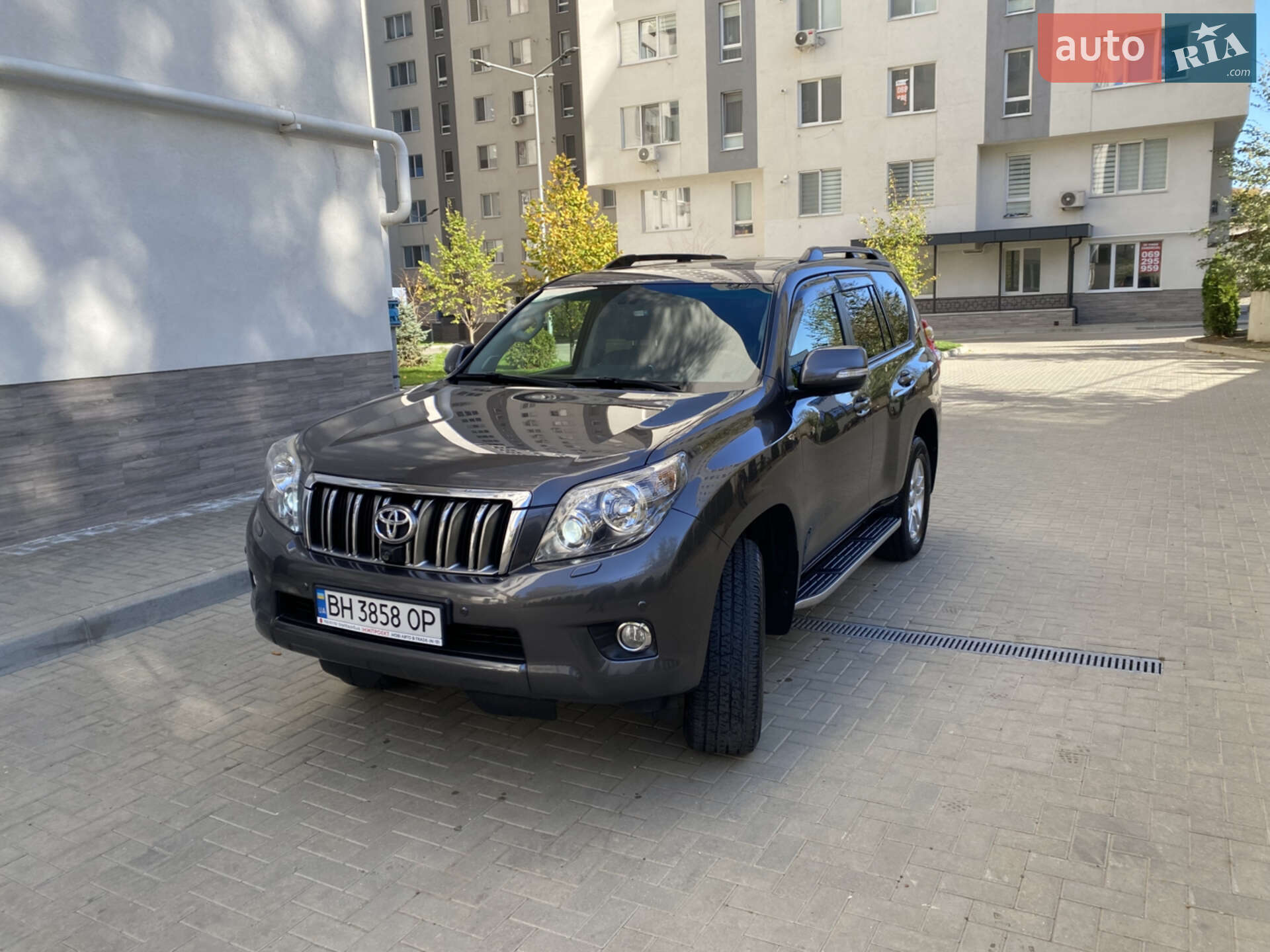 TOYOTA LAND CRUISER 2010