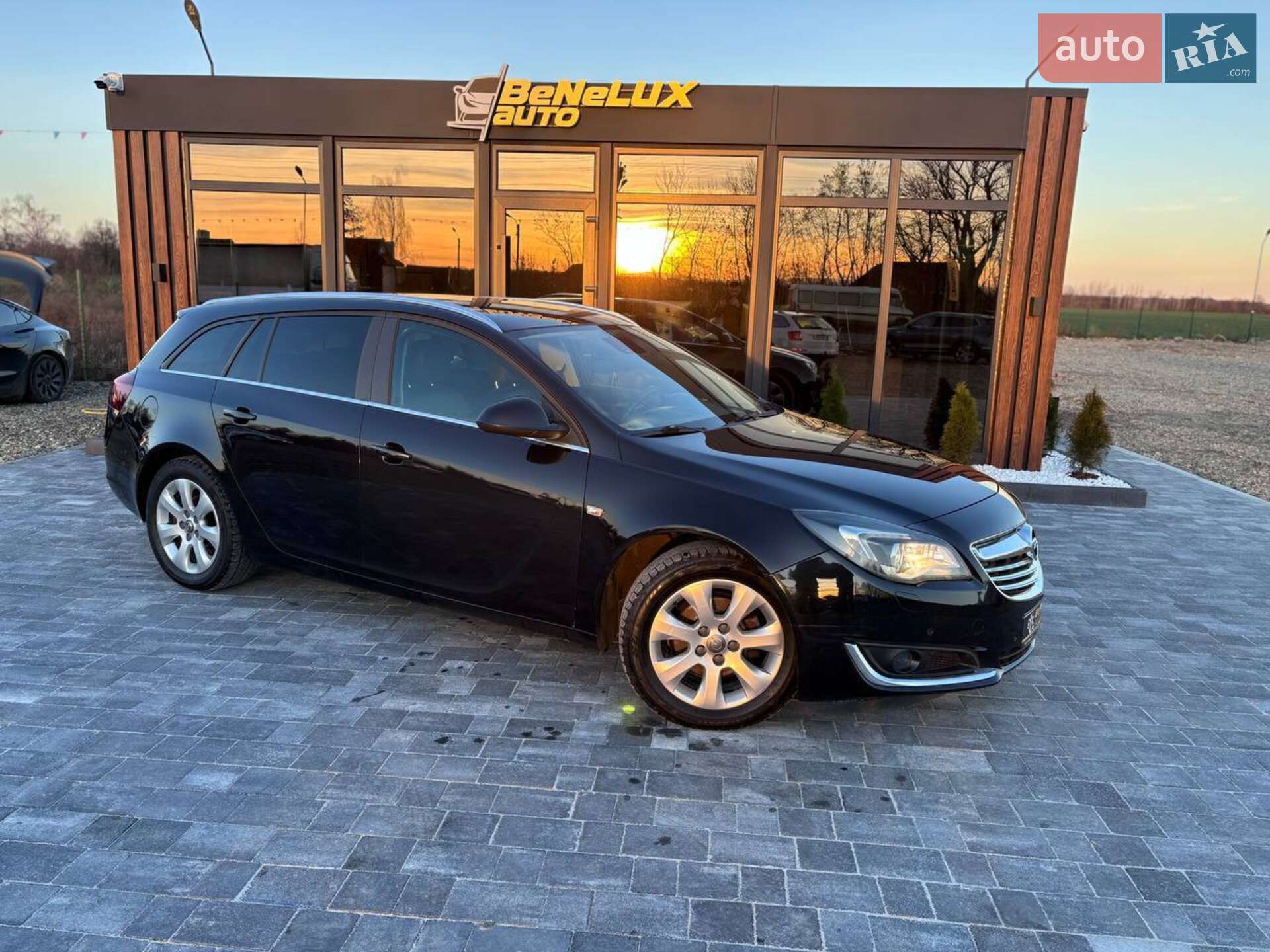 OPEL INSIGNIA SPORTS TOURER 2014