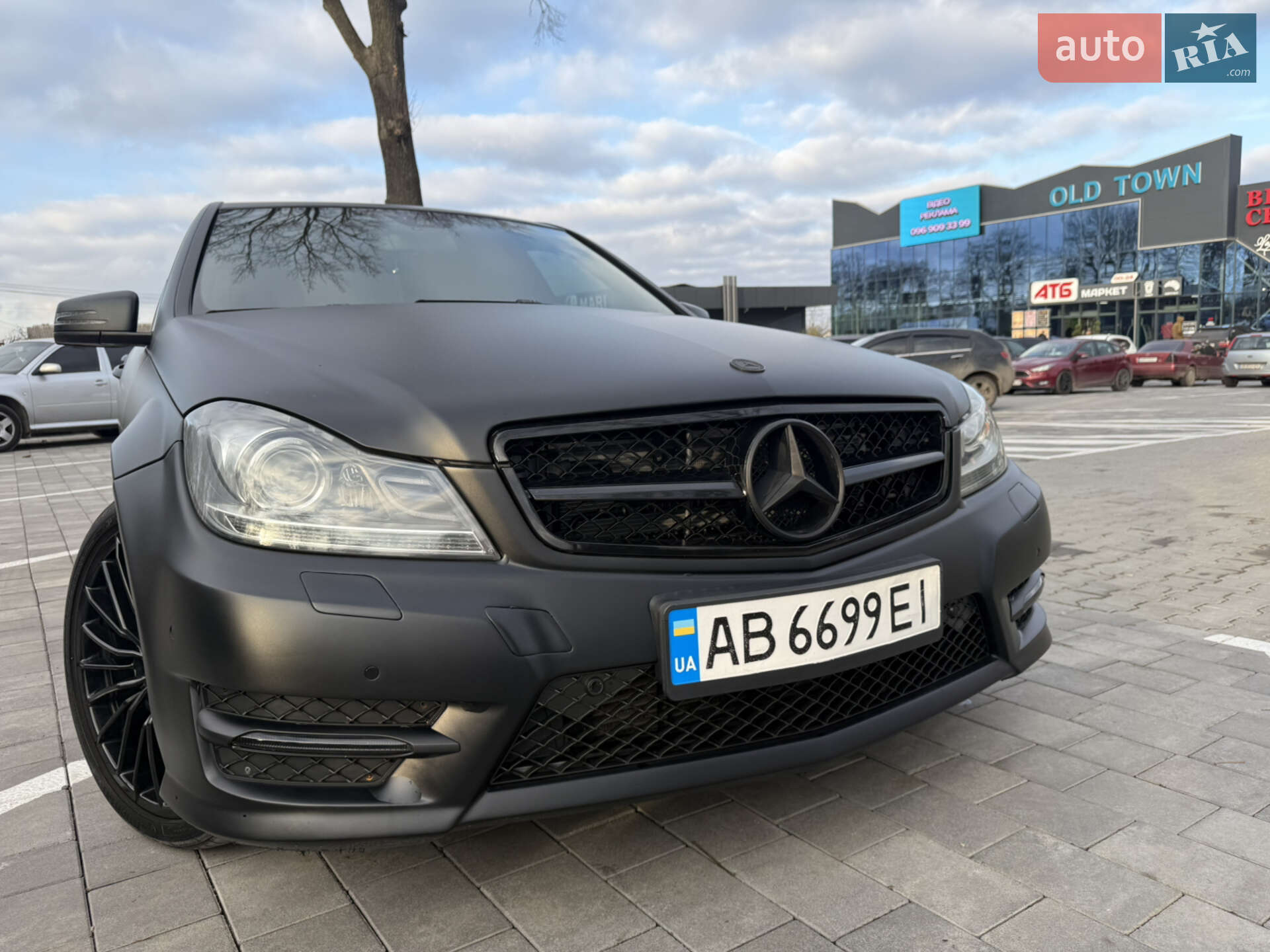 MERCEDES-BENZ C 200 2013