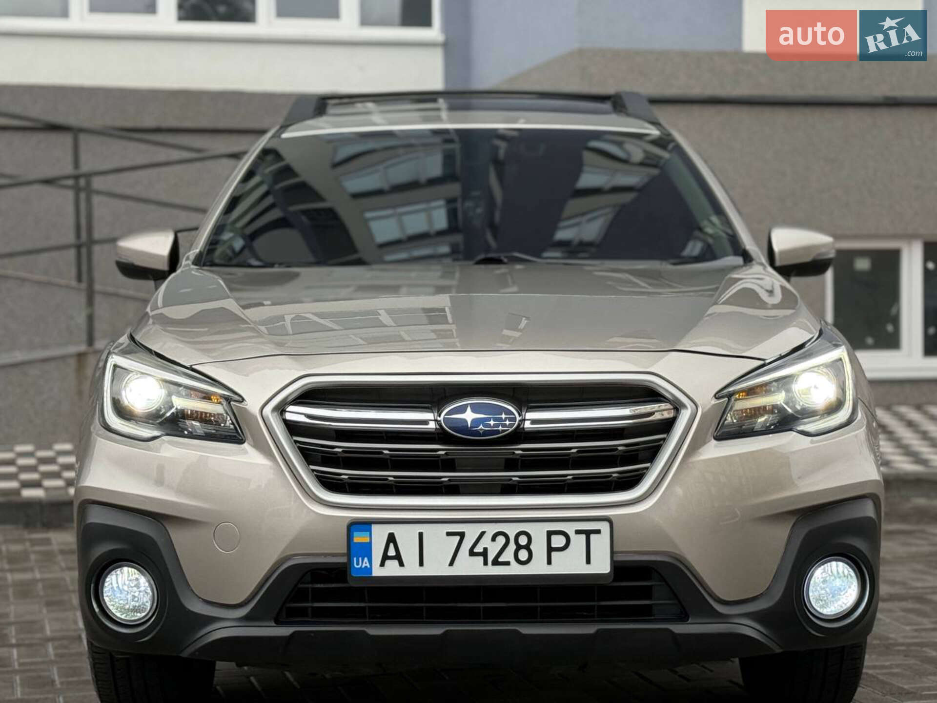 Головне фото звіту автомобіля SUBARU OUTBACK 2017