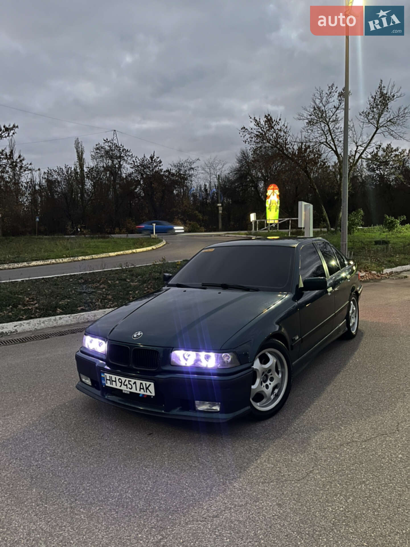 BMW 320I