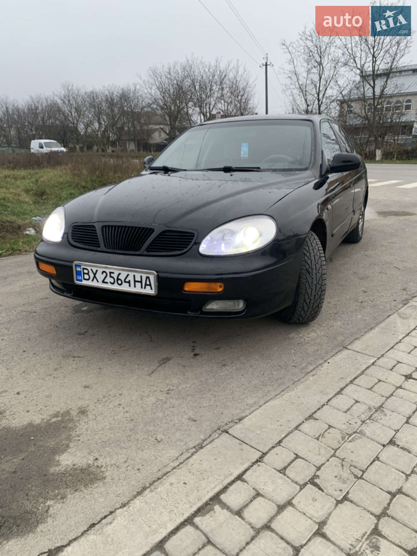 Головне фото звіту автомобіля DAEWOO LEGANZA 1999