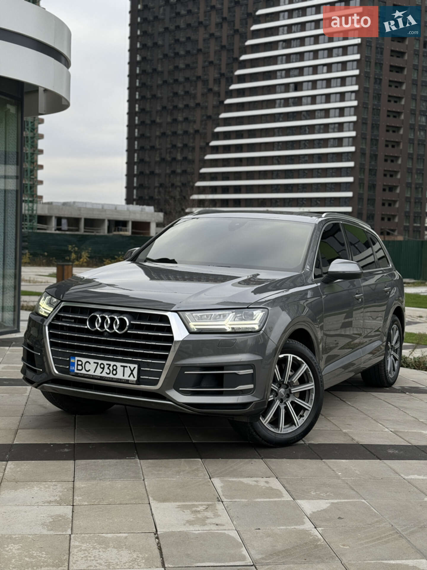 AUDI Q7 2017