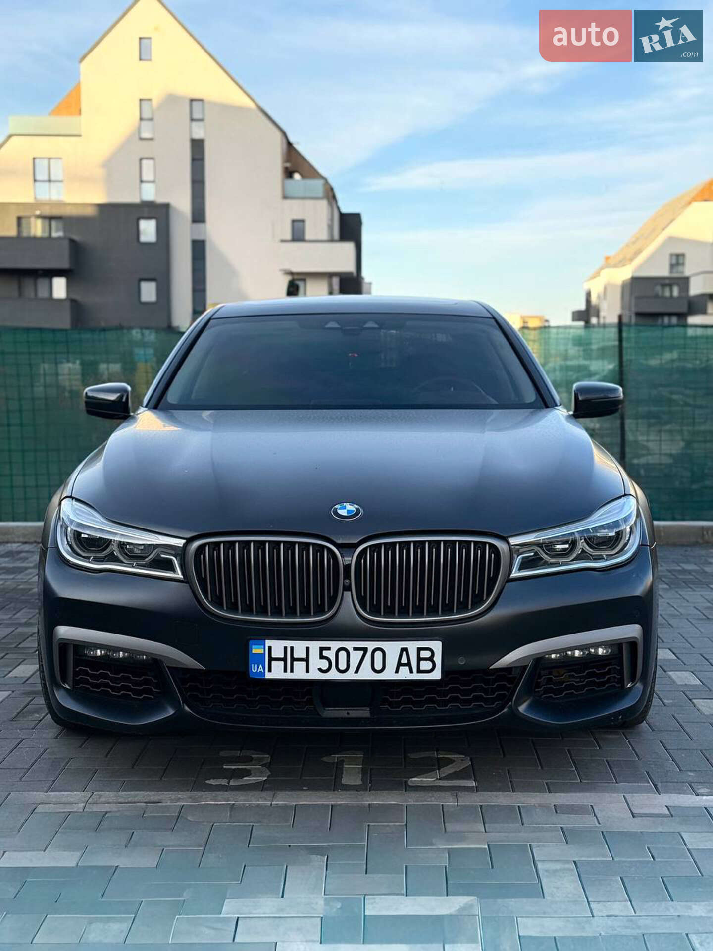BMW 750XI