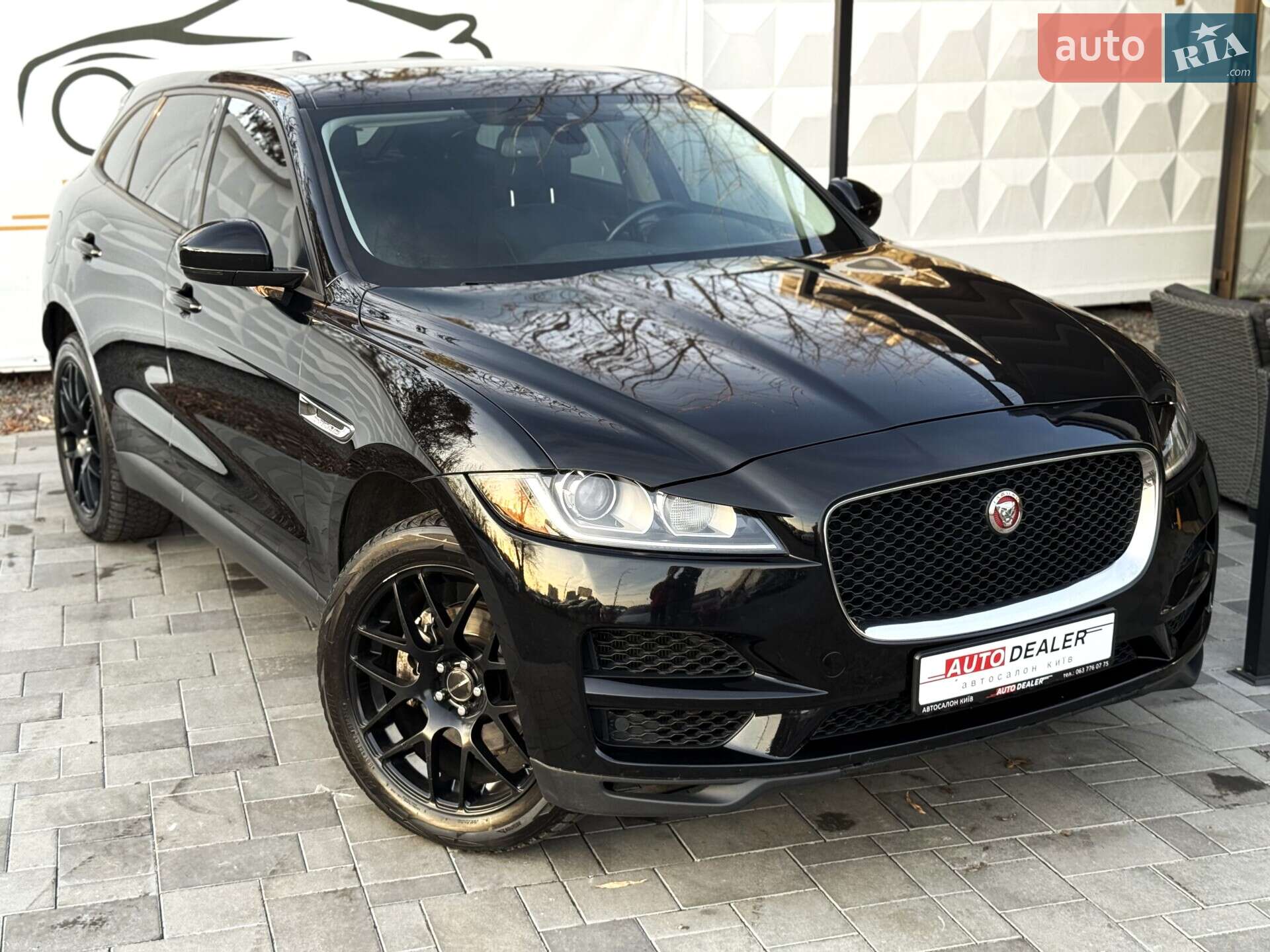 JAGUAR F-PACE 2016