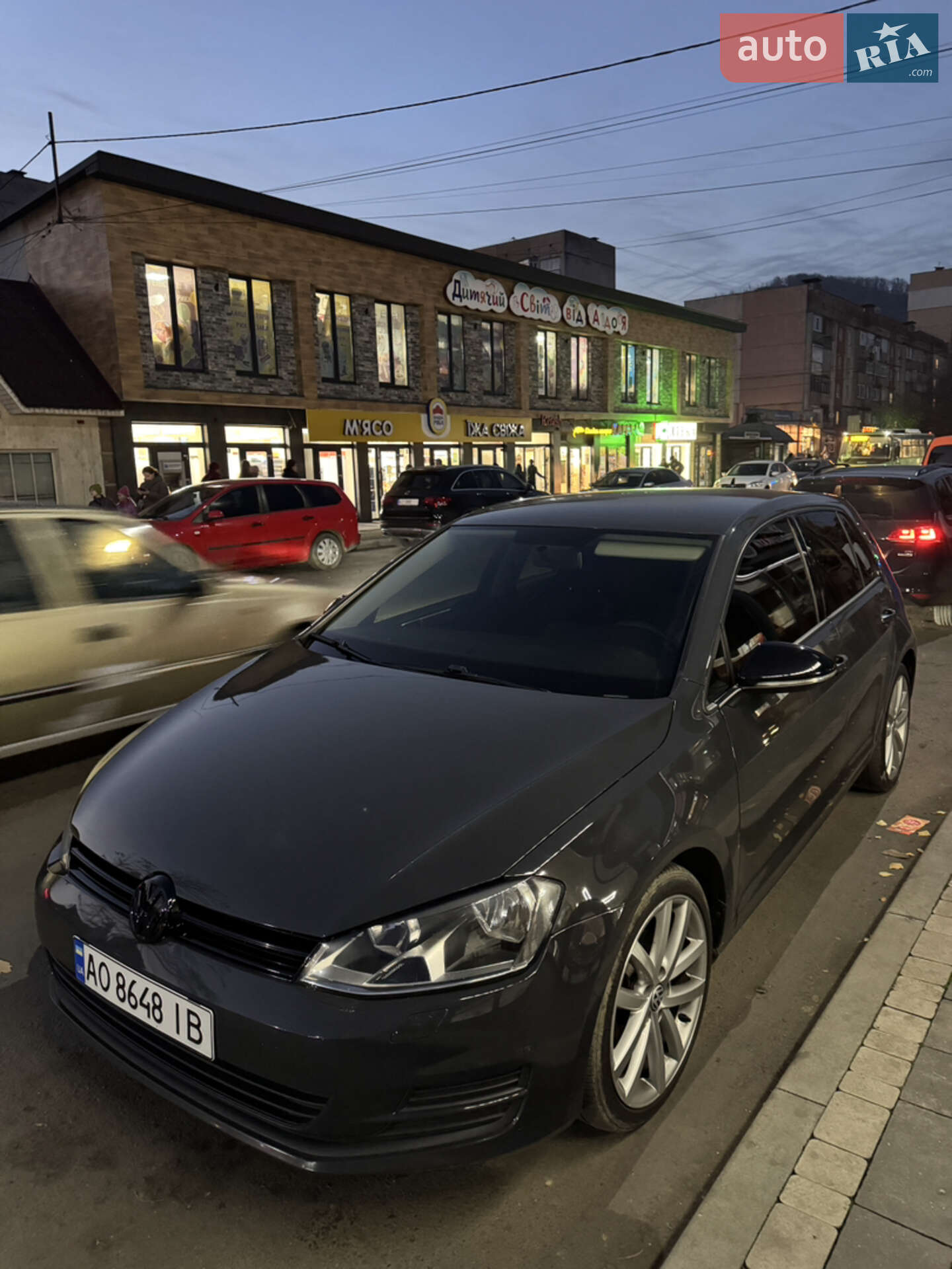 VOLKSWAGEN GOLF 2014