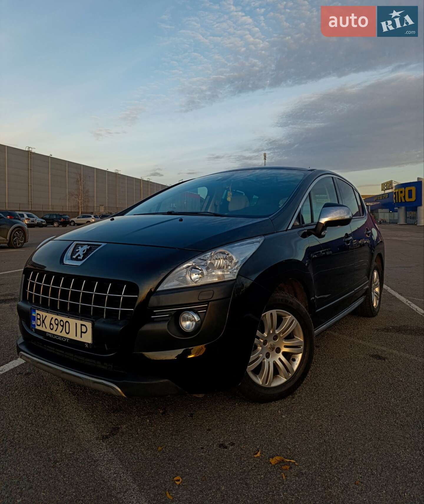 PEUGEOT 3008