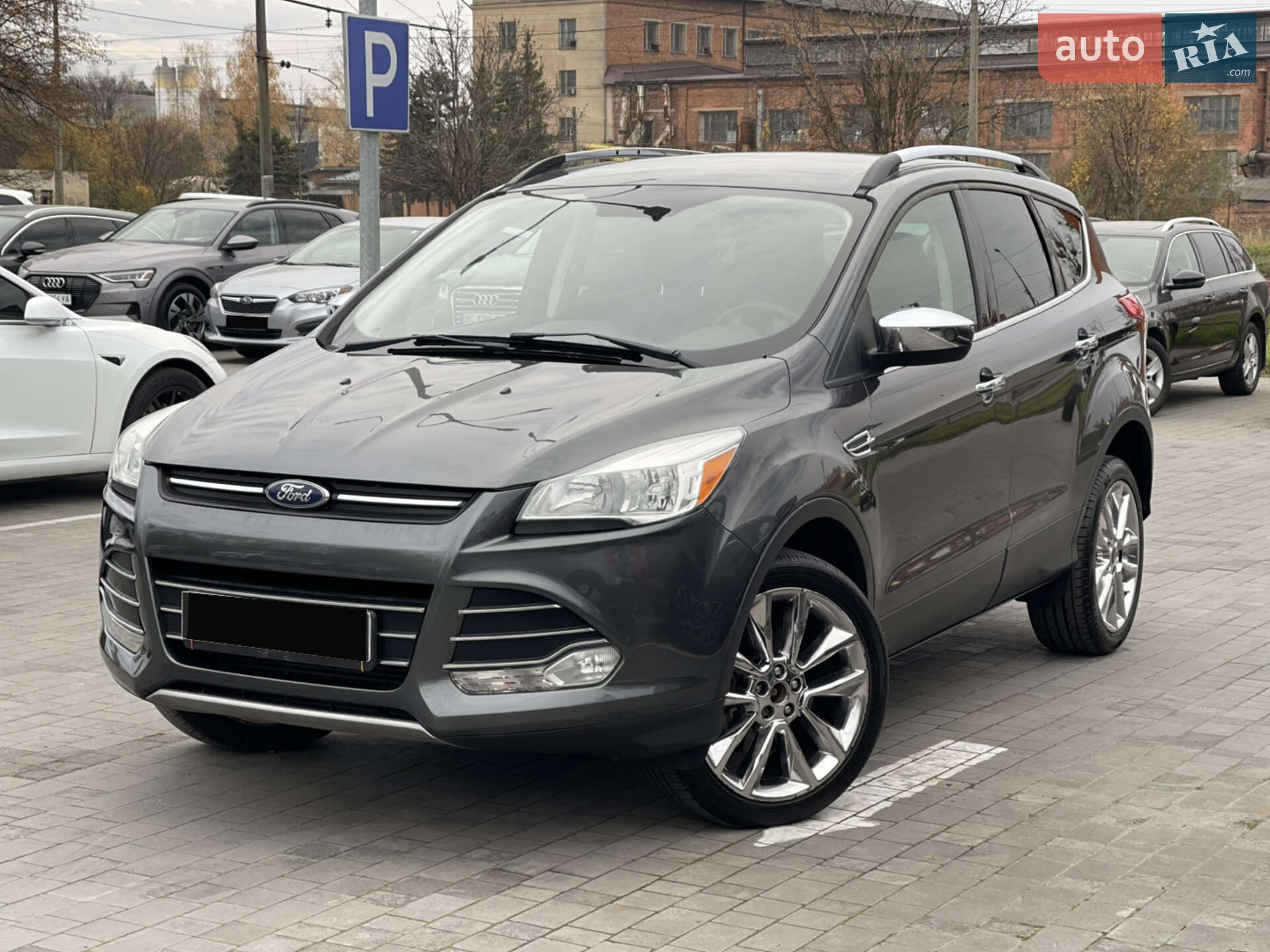 Головне фото звіту автомобіля FORD ESCAPE 2016