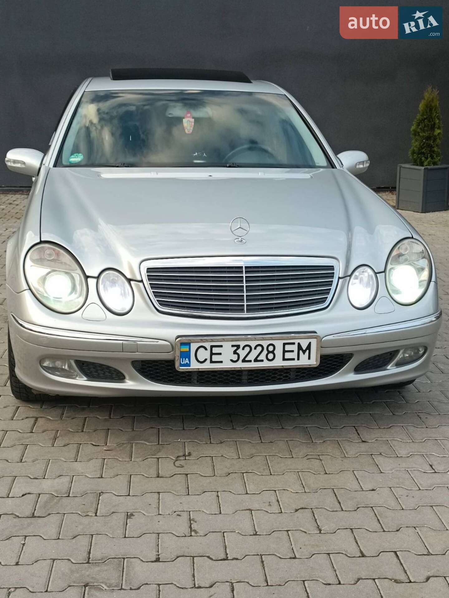 MERCEDES-BENZ E 200 CDI 2005