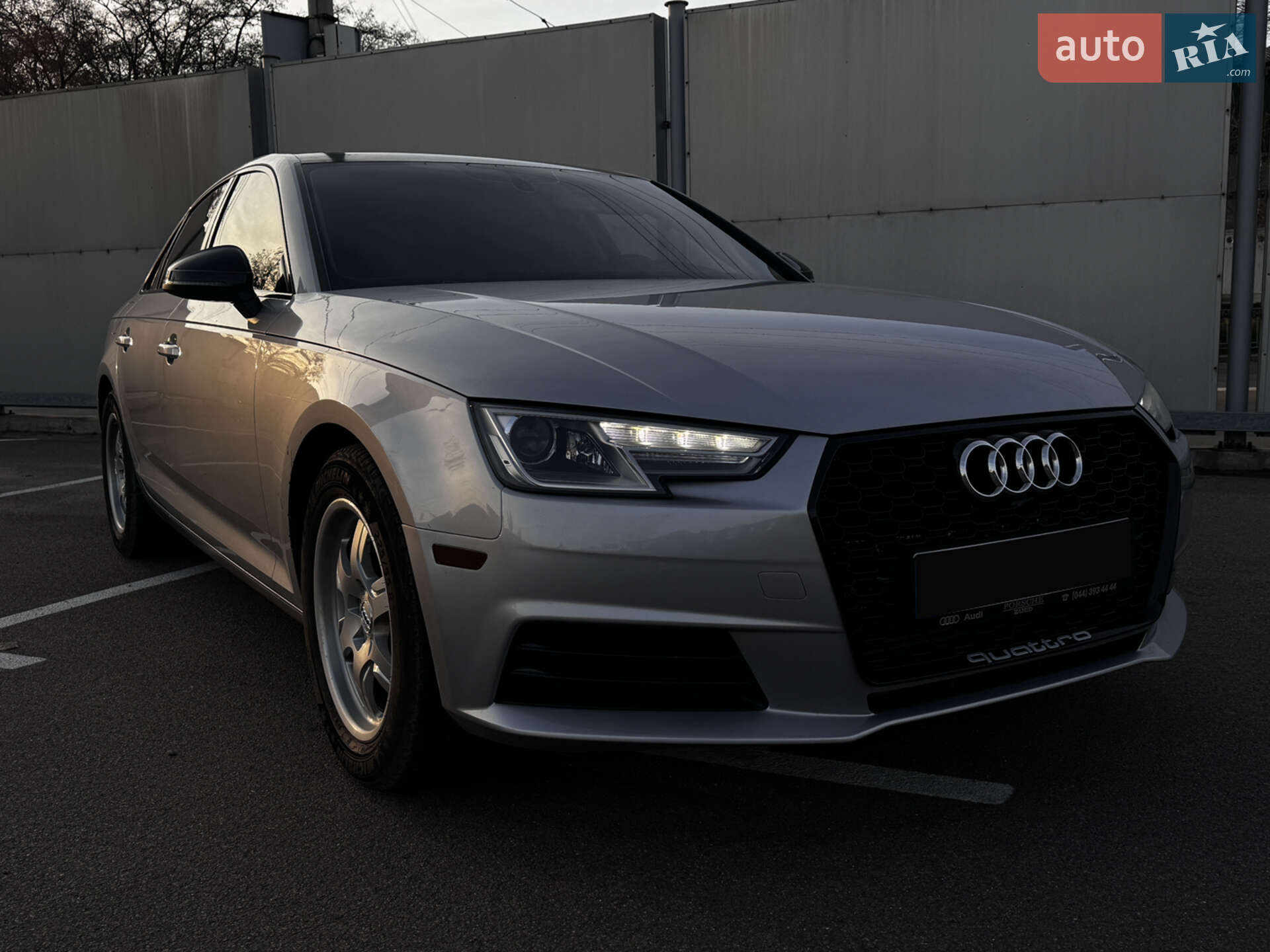 AUDI A4