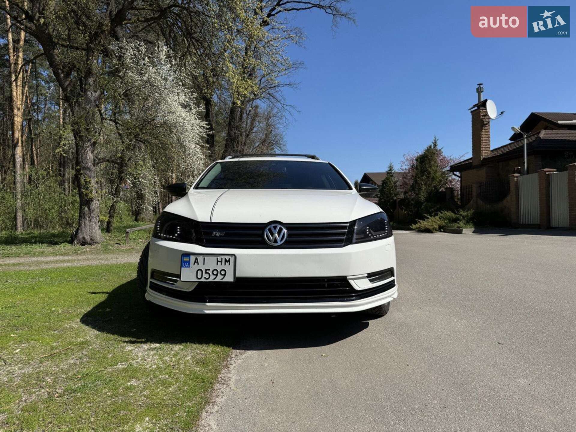 VOLKSWAGEN PASSAT 2012