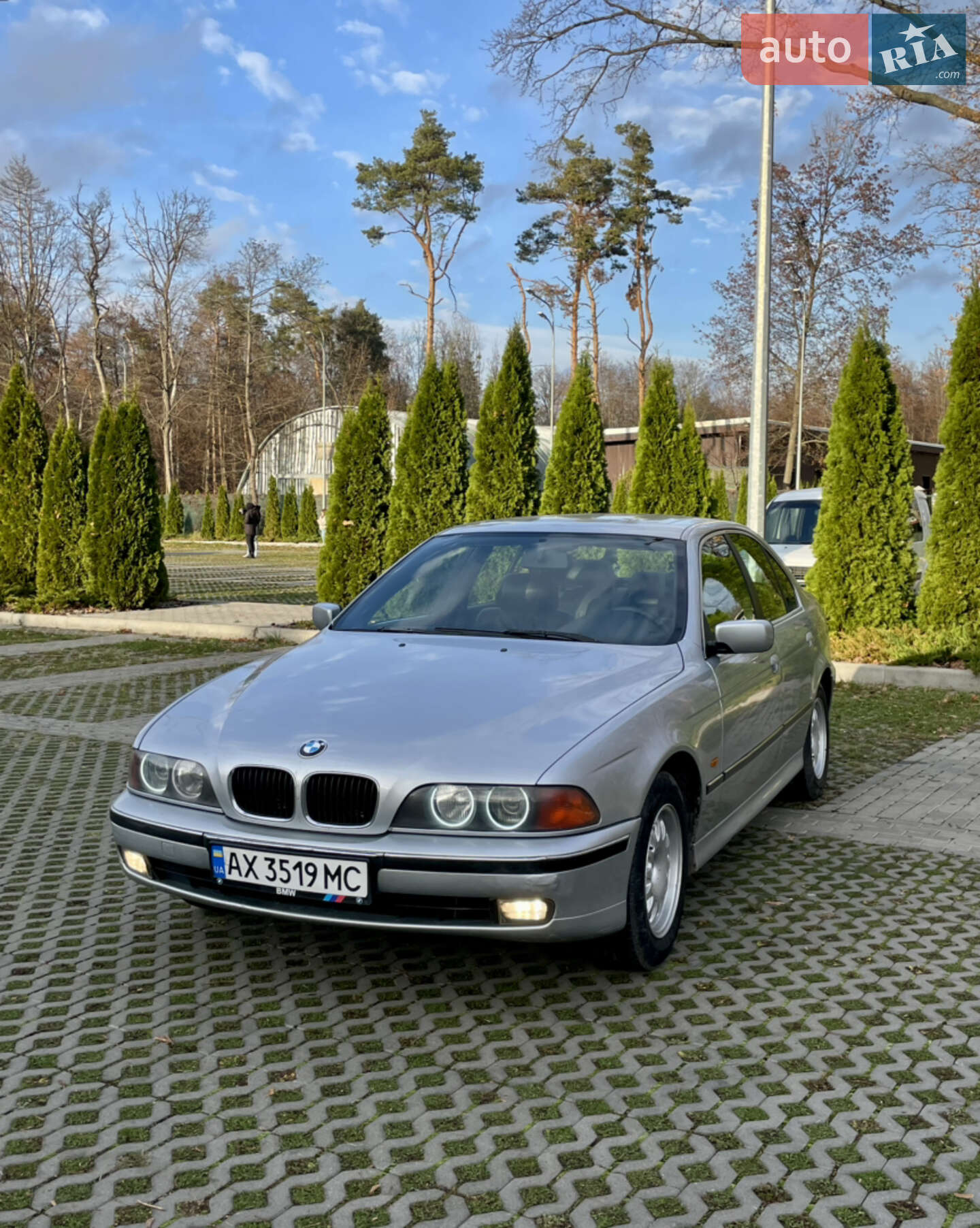 Головне фото звіту автомобіля BMW 523I 1998