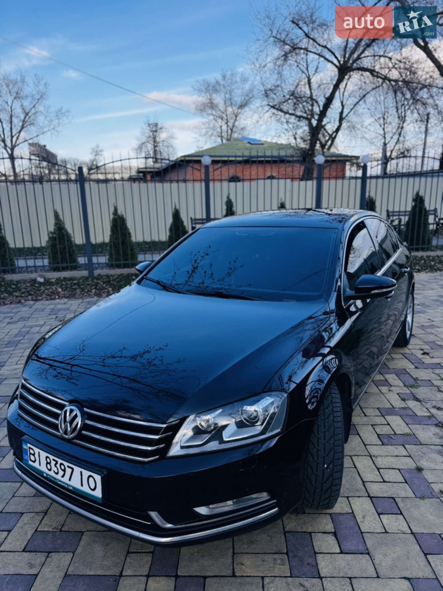 VOLKSWAGEN PASSAT 2012