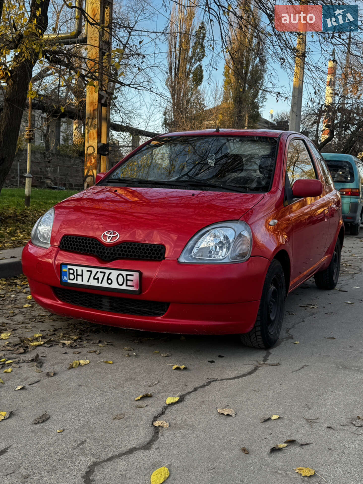 TOYOTA YARIS 2000