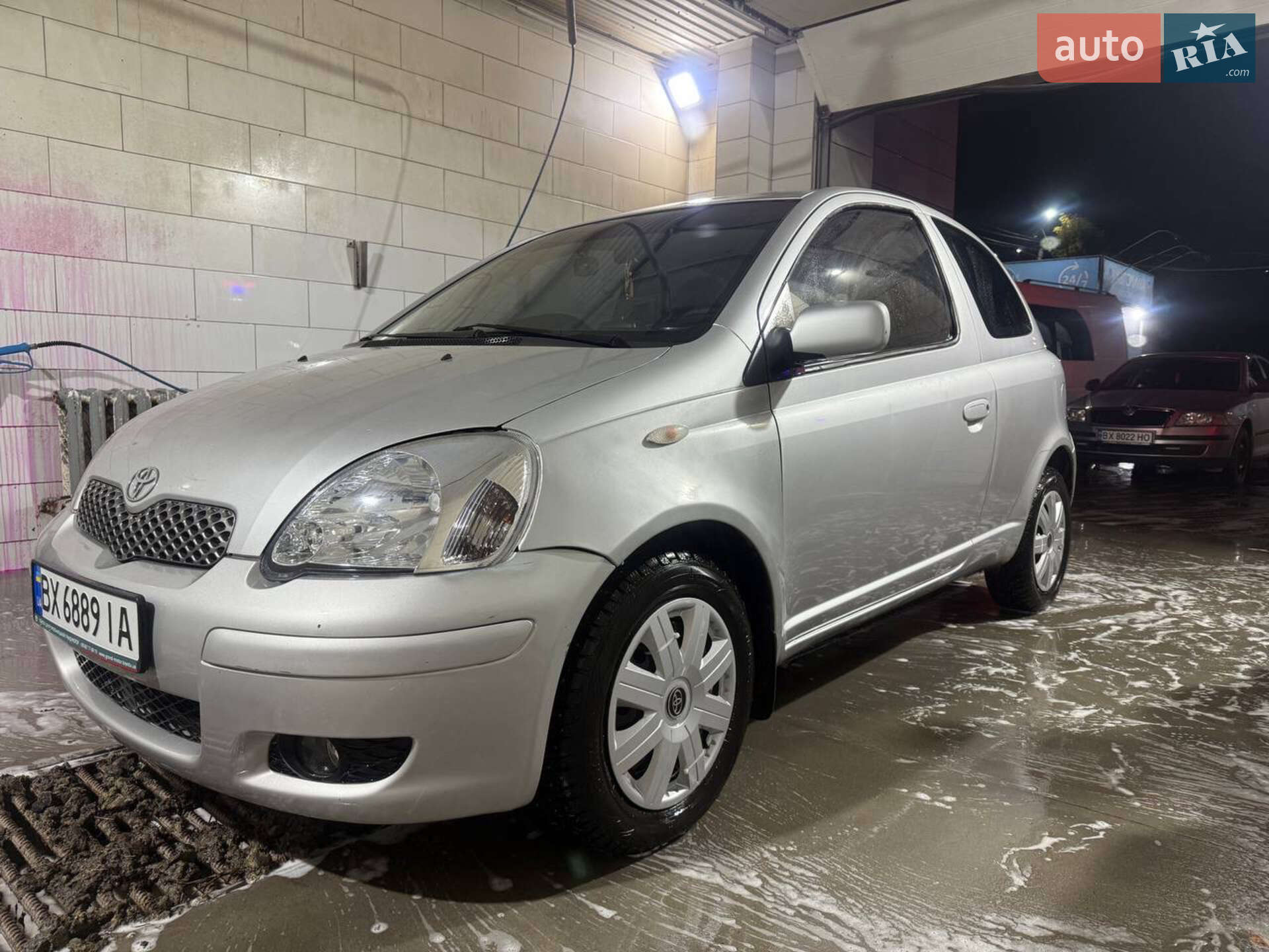 TOYOTA YARIS 2004