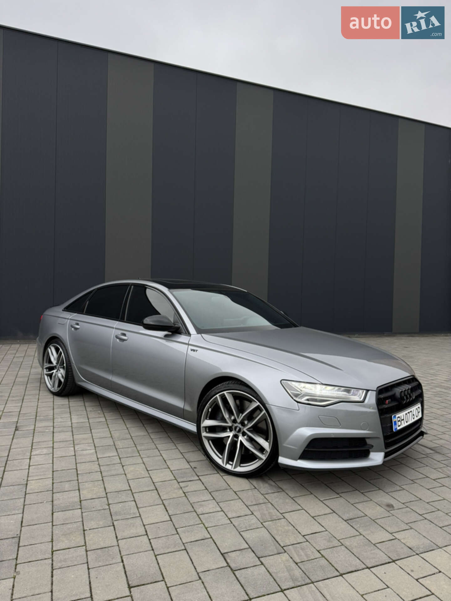AUDI S6 2016