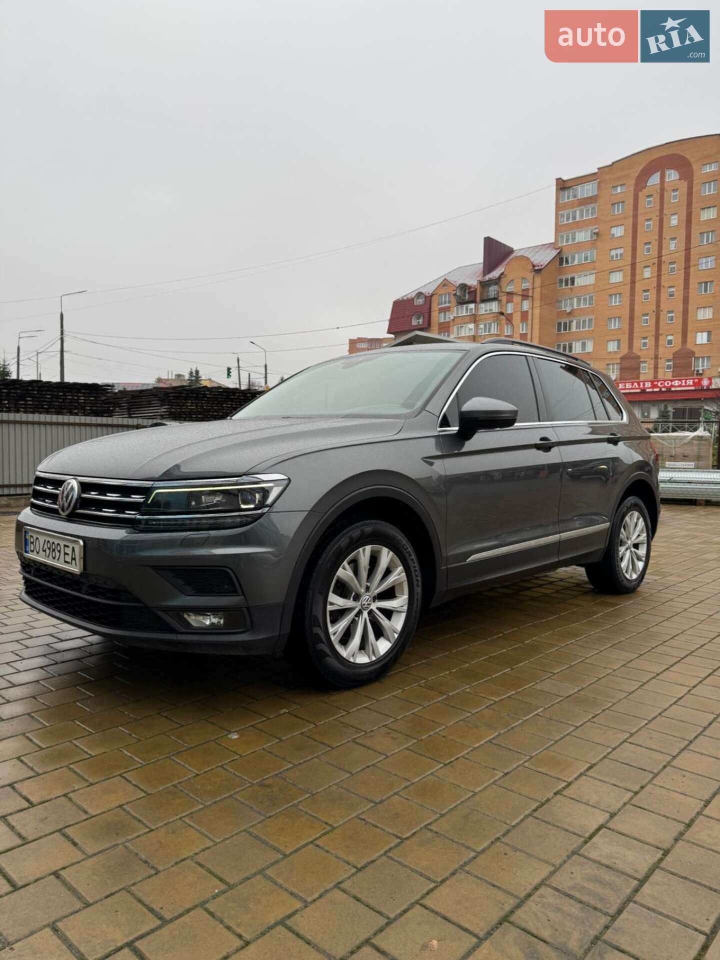 VOLKSWAGEN TIGUAN 2017