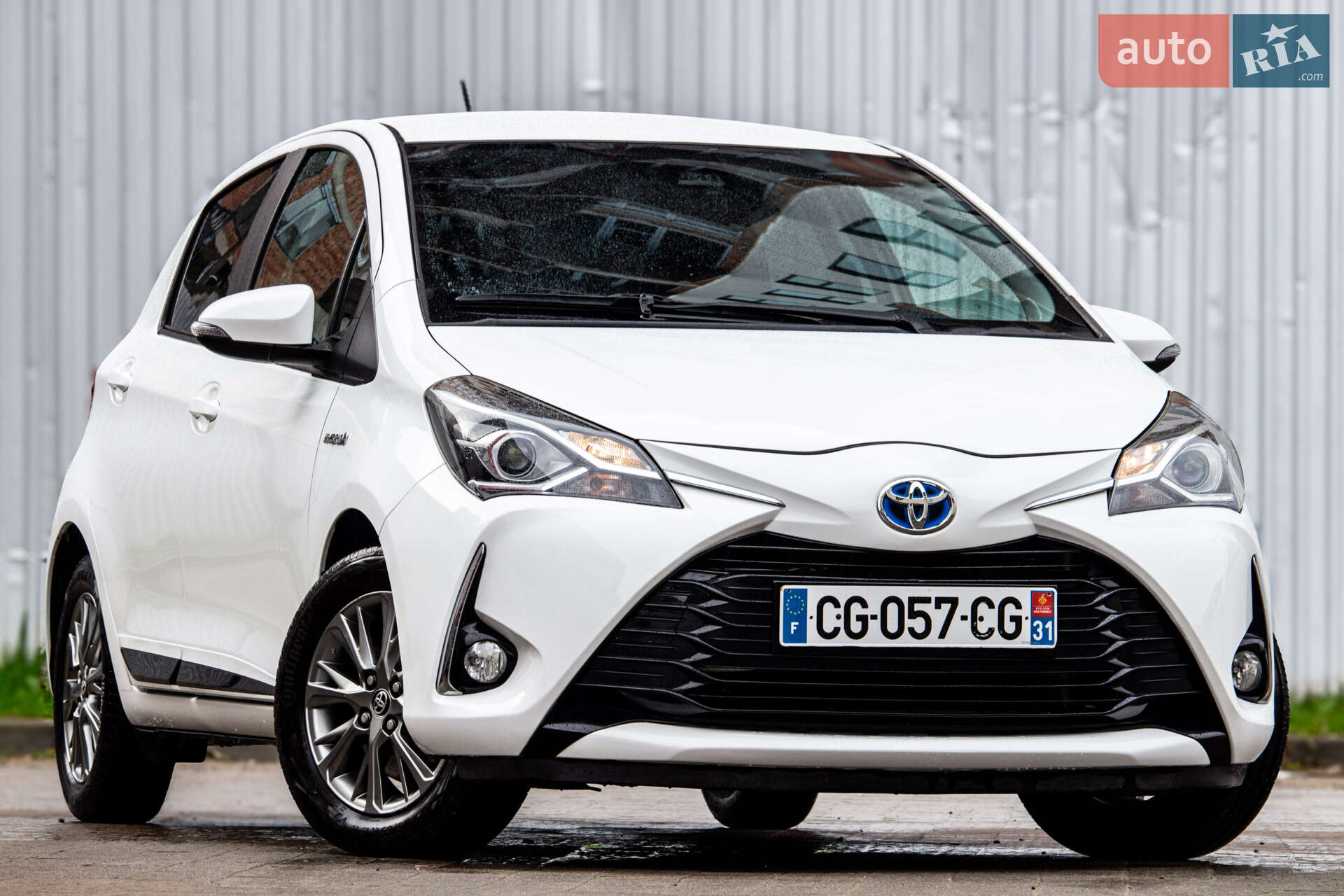 TOYOTA YARIS 2017