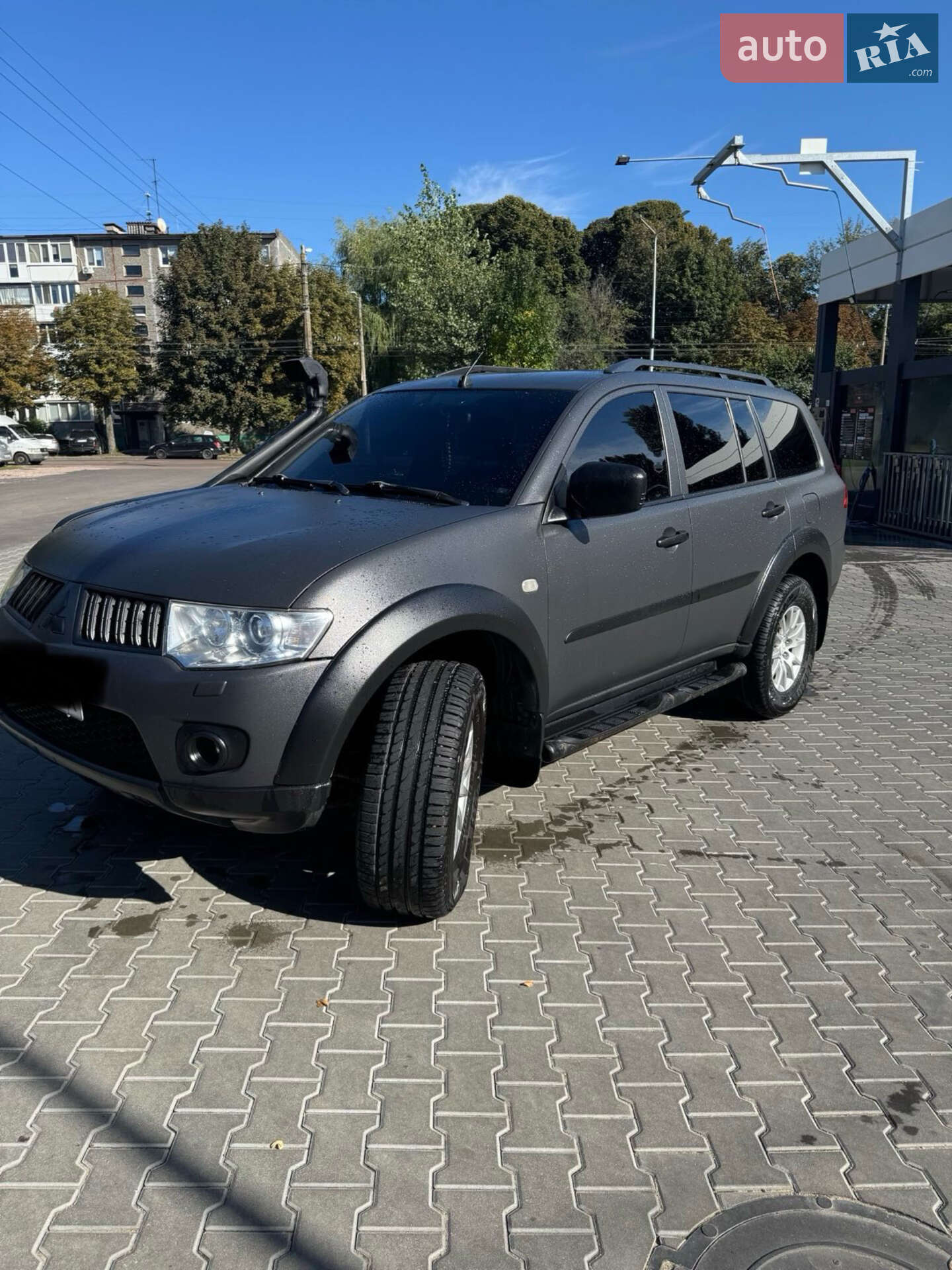 Mitsubishi Pajero Sport 2011