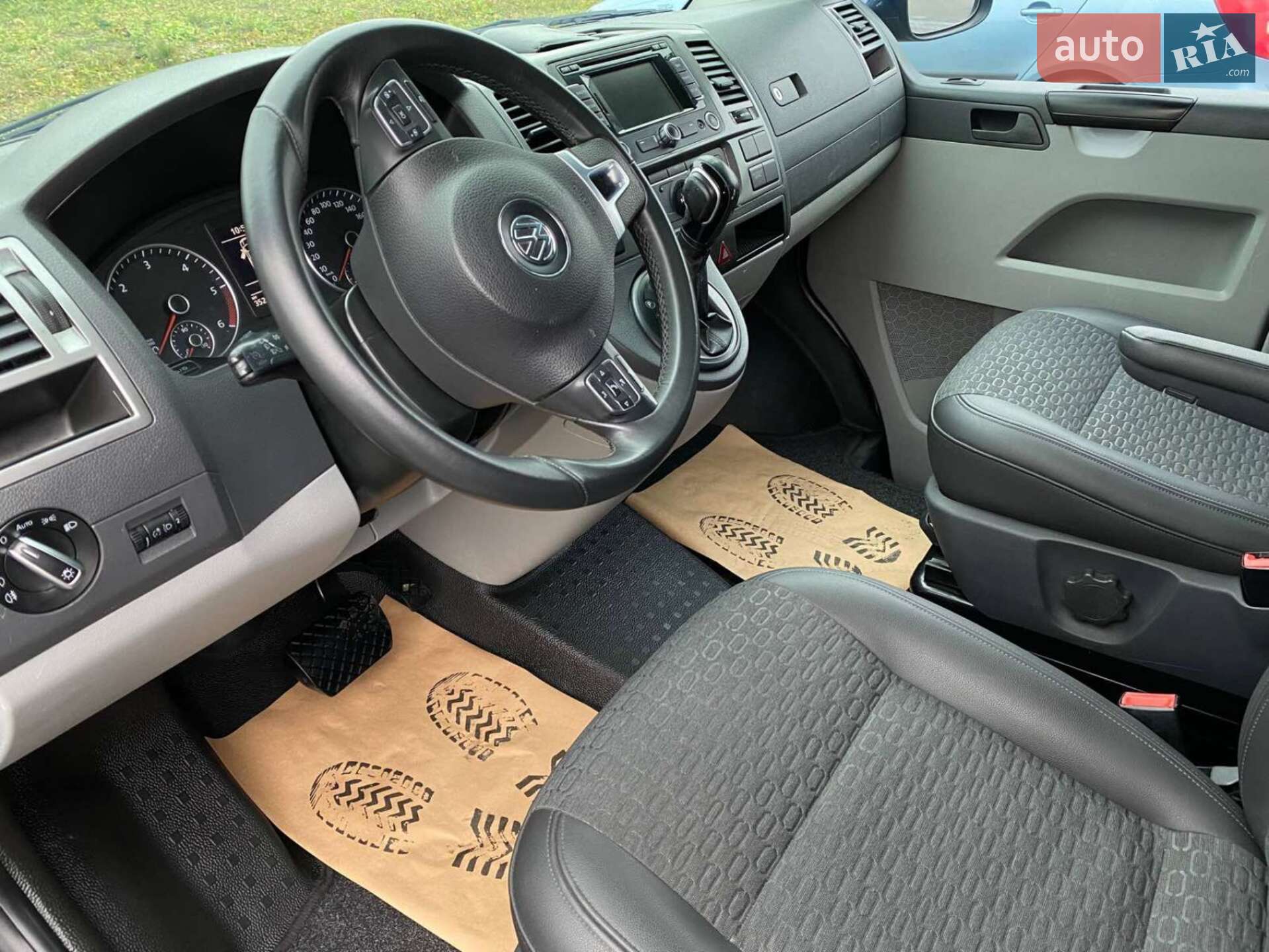 VOLKSWAGEN TRANSPORTER 2012