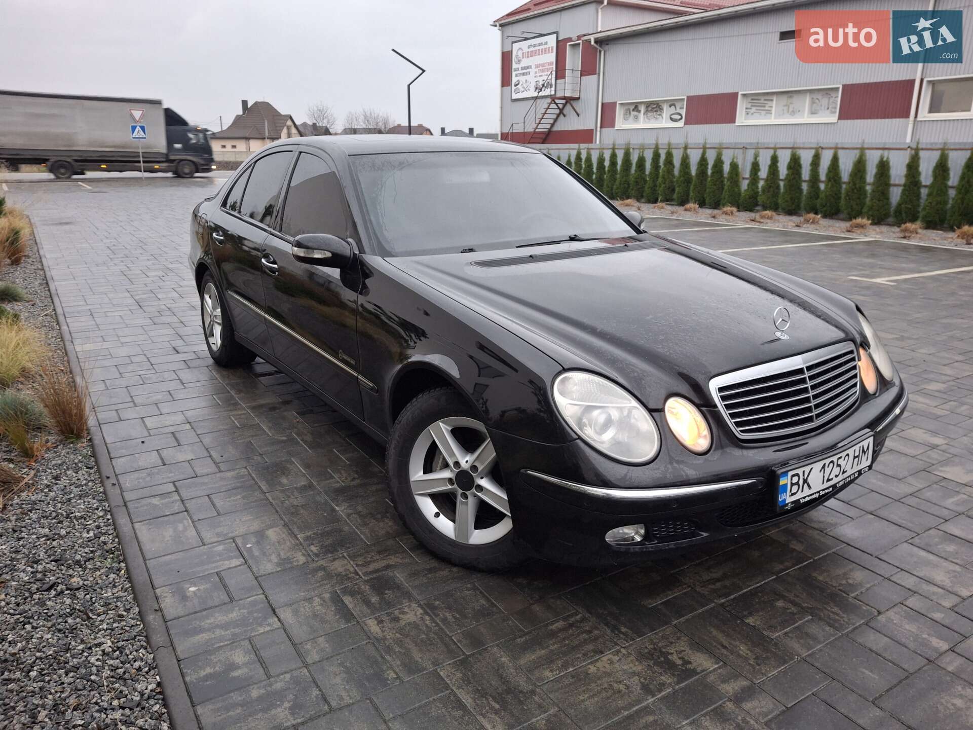 MERCEDES-BENZ E 320 CDI 2003