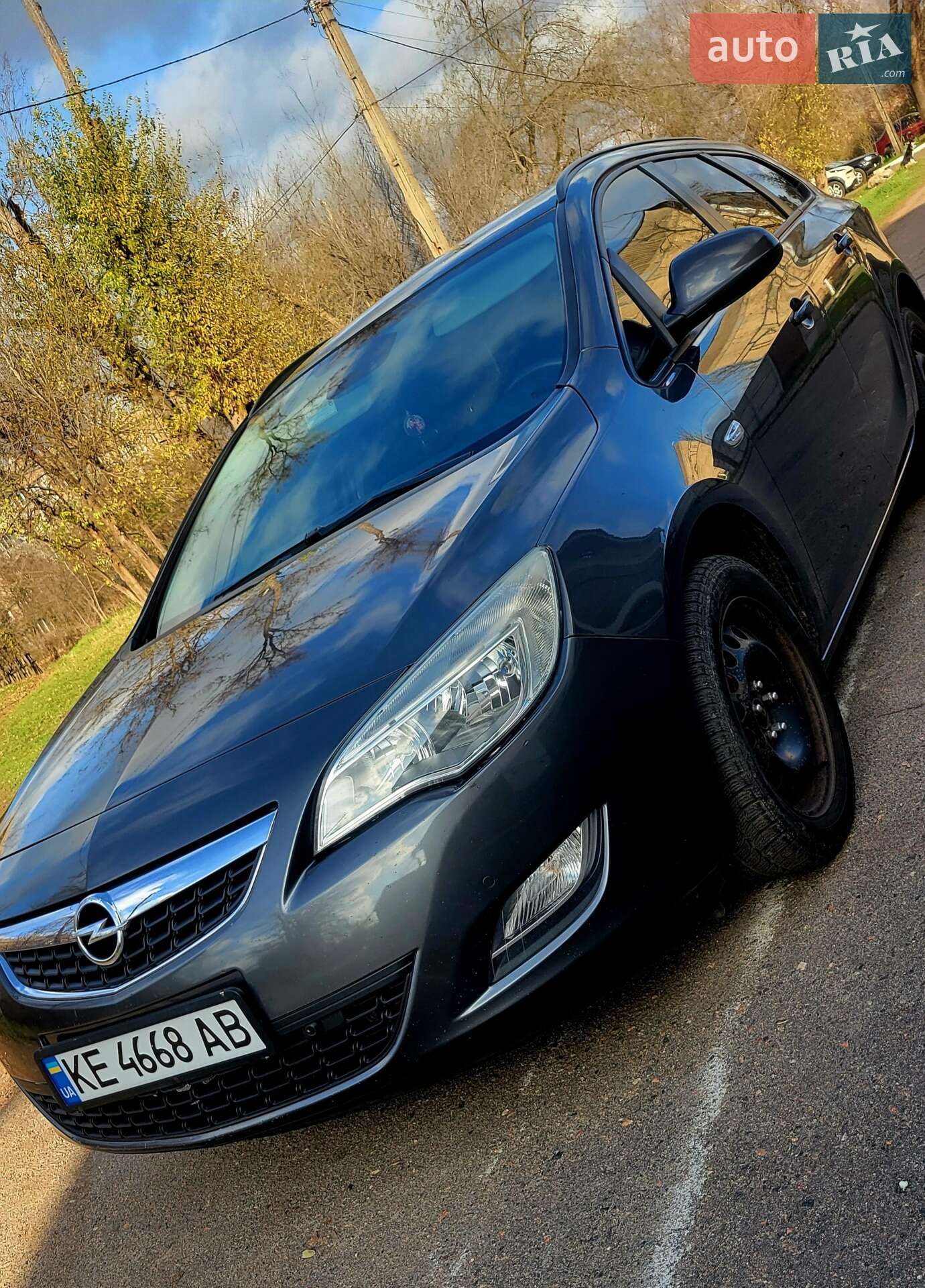 Головне фото звіту автомобіля OPEL ASTRA 2012