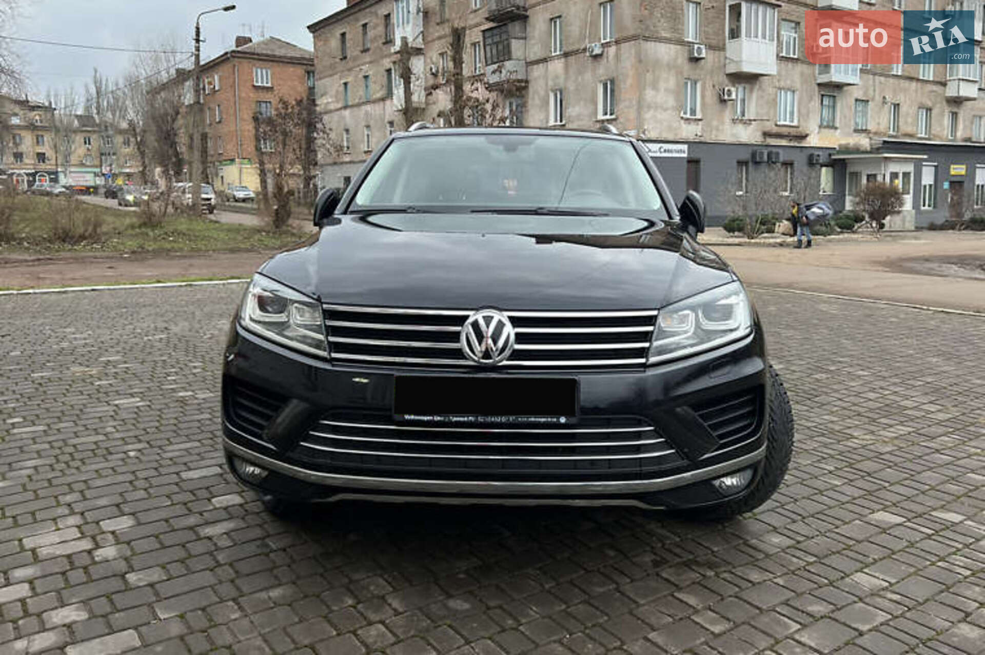 VOLKSWAGEN TOUAREG 2016