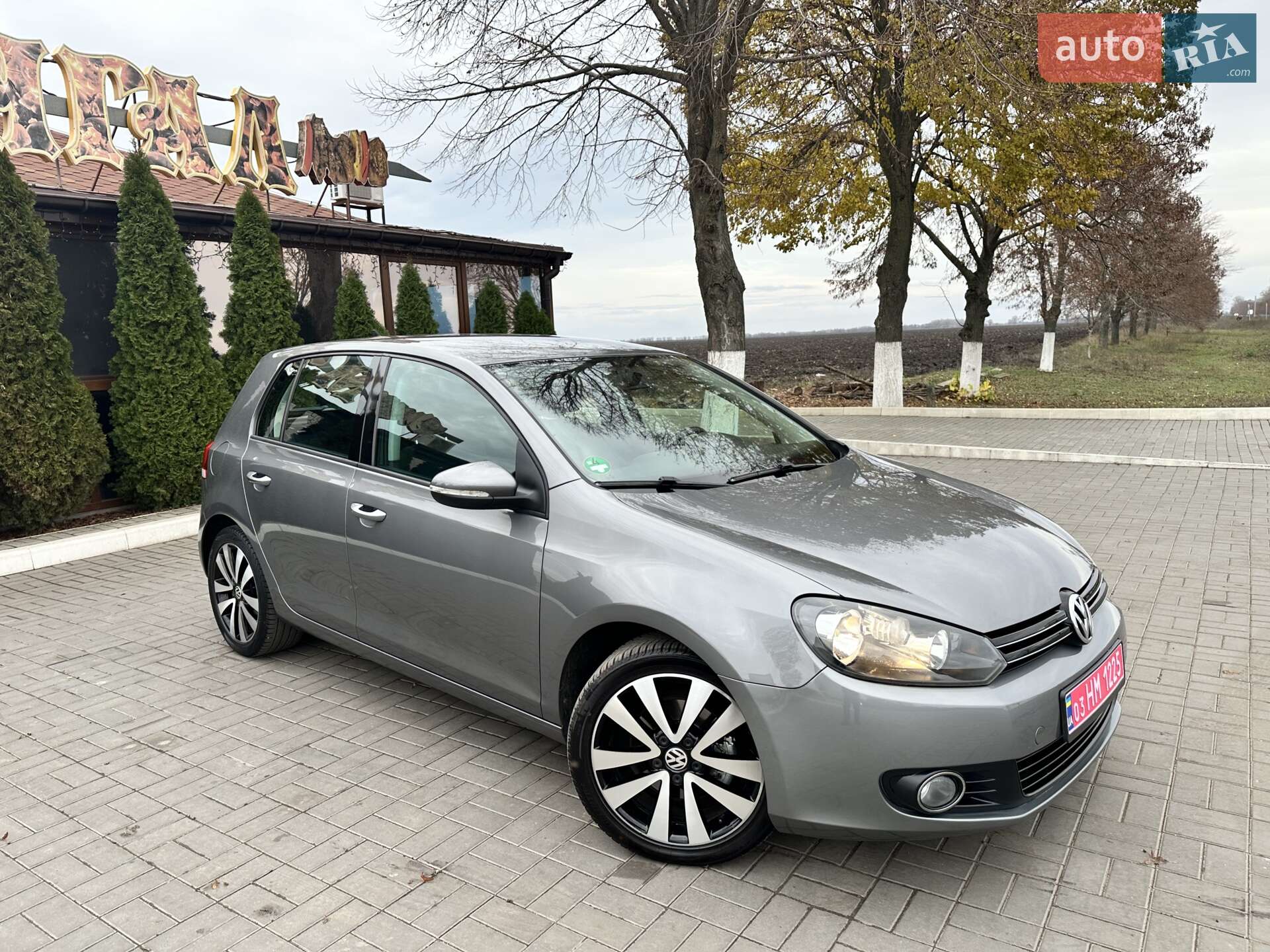 VOLKSWAGEN GOLF 2010