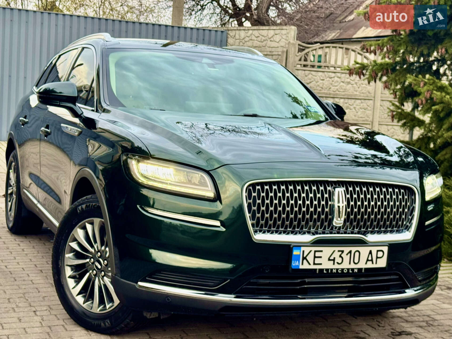 LINCOLN NAUTILUS 2021
