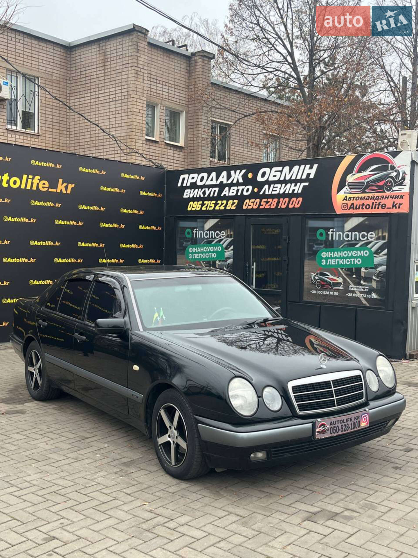 MERCEDES-BENZ E 200 1998