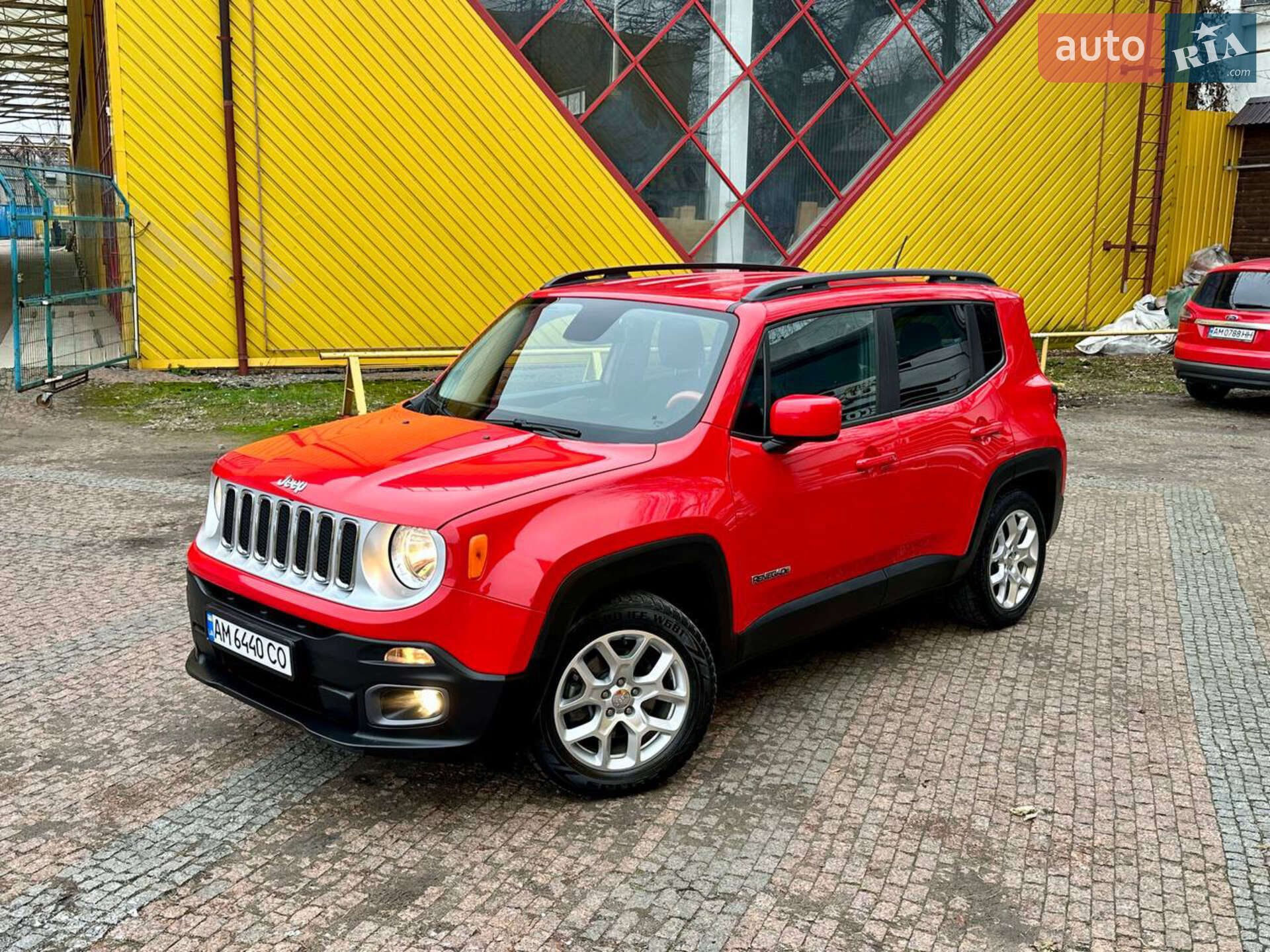 Головне фото звіту автомобіля JEEP RENEGADE 2016