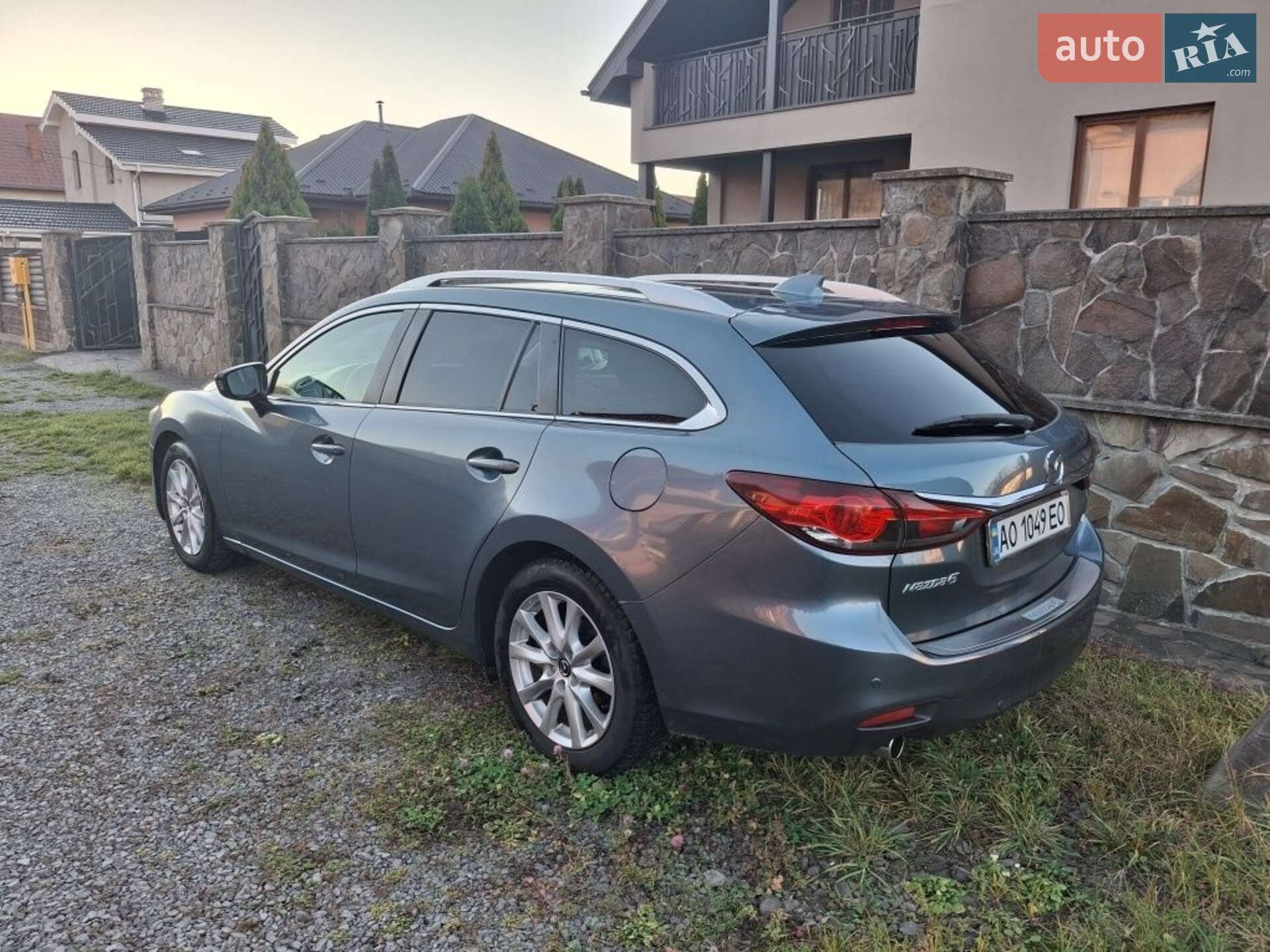 Головне фото звіту автомобіля MAZDA 6 2013