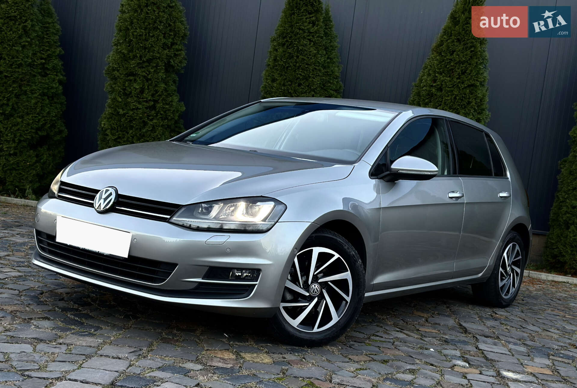 VOLKSWAGEN GOLF 2013
