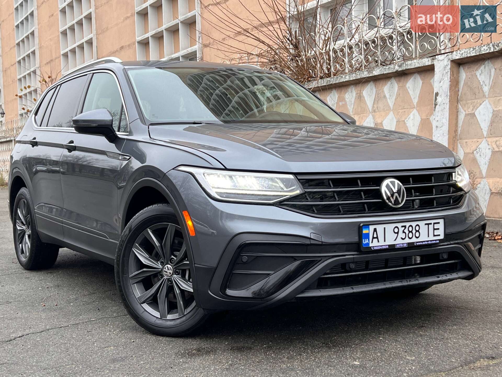 VOLKSWAGEN TIGUAN SE 2023