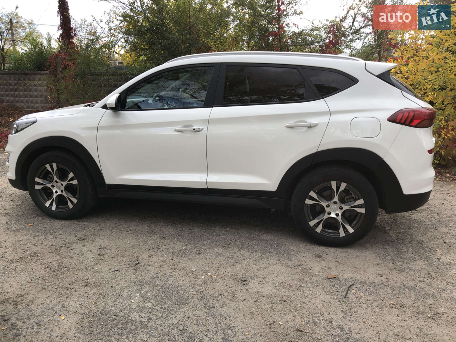 Головне фото звіту автомобіля HYUNDAI TUCSON 2019