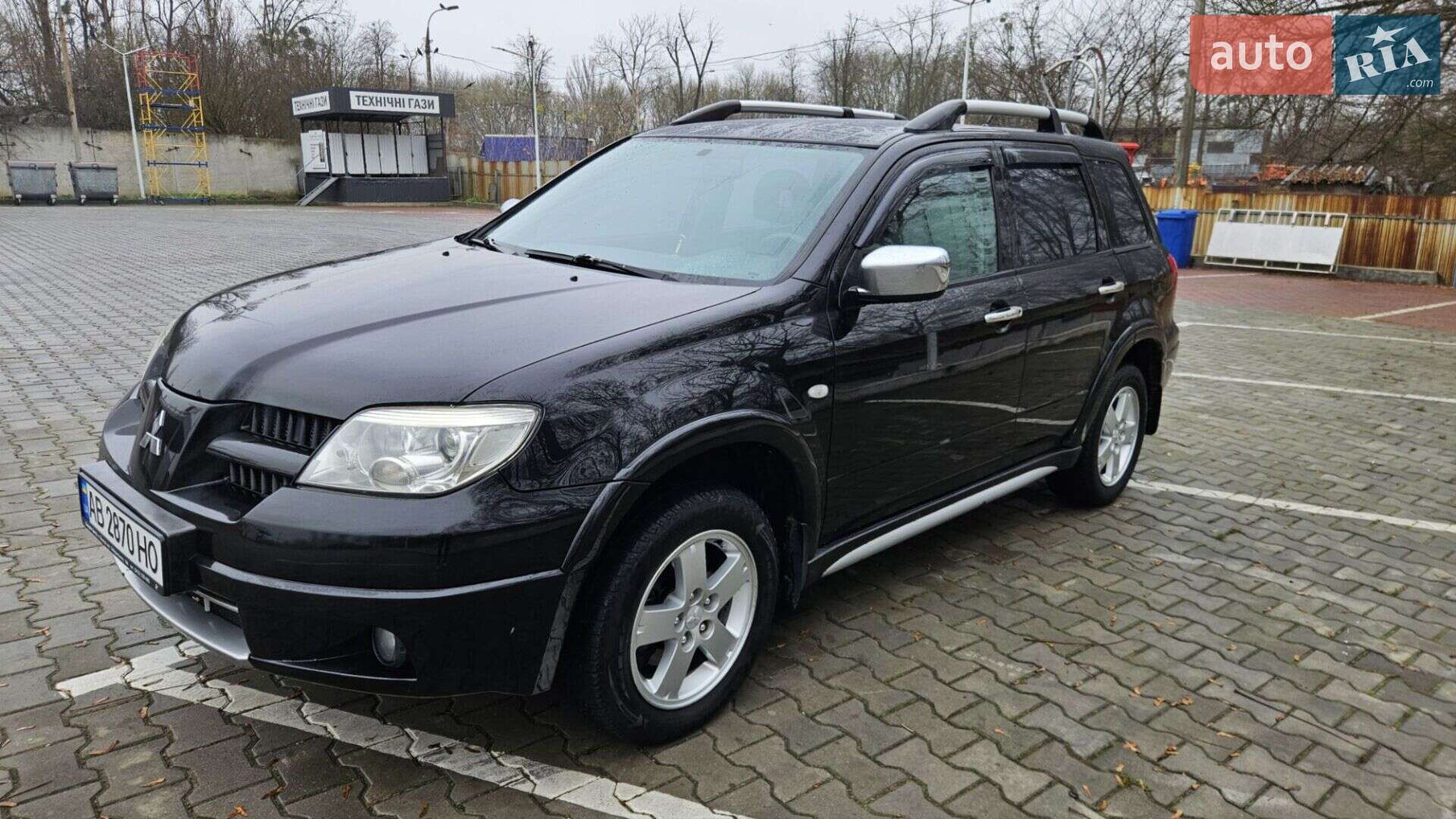 Головне фото звіту автомобіля MITSUBISHI OUTLANDER 2006