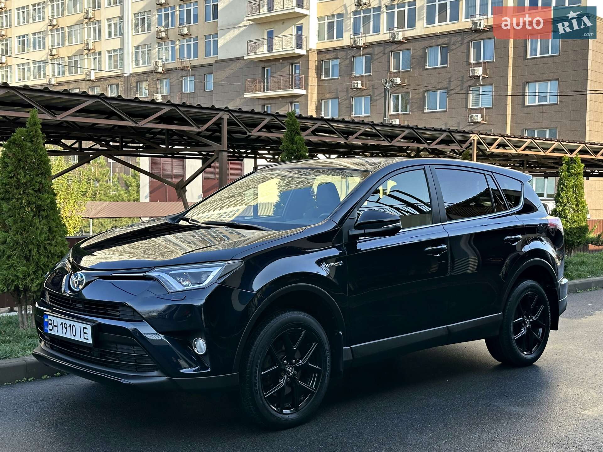 TOYOTA RAV-4 HYBRID 2018