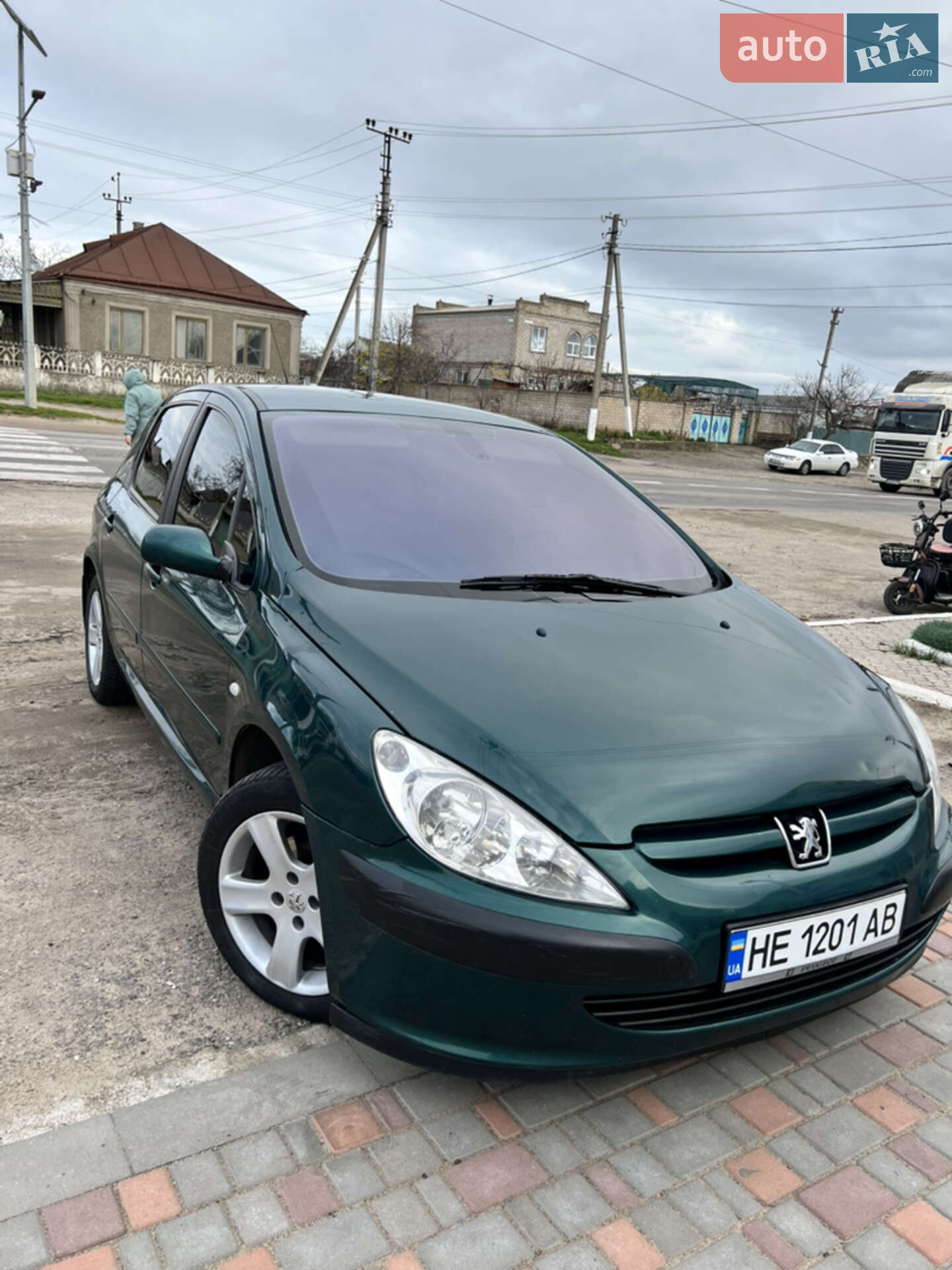 Головне фото звіту автомобіля PEUGEOT 307 2002